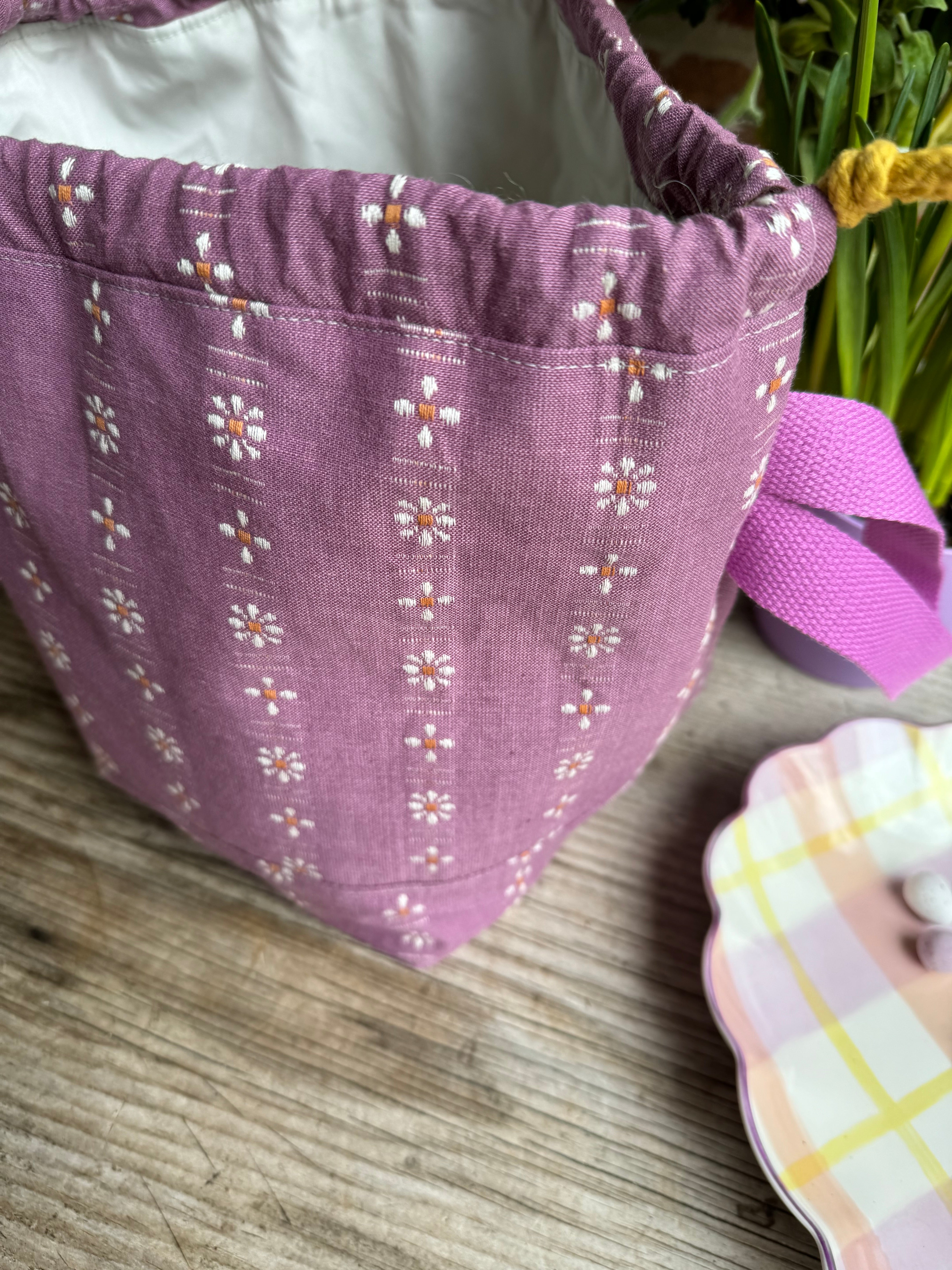 Project Bag Style 01 -  Purple embroidered flowers