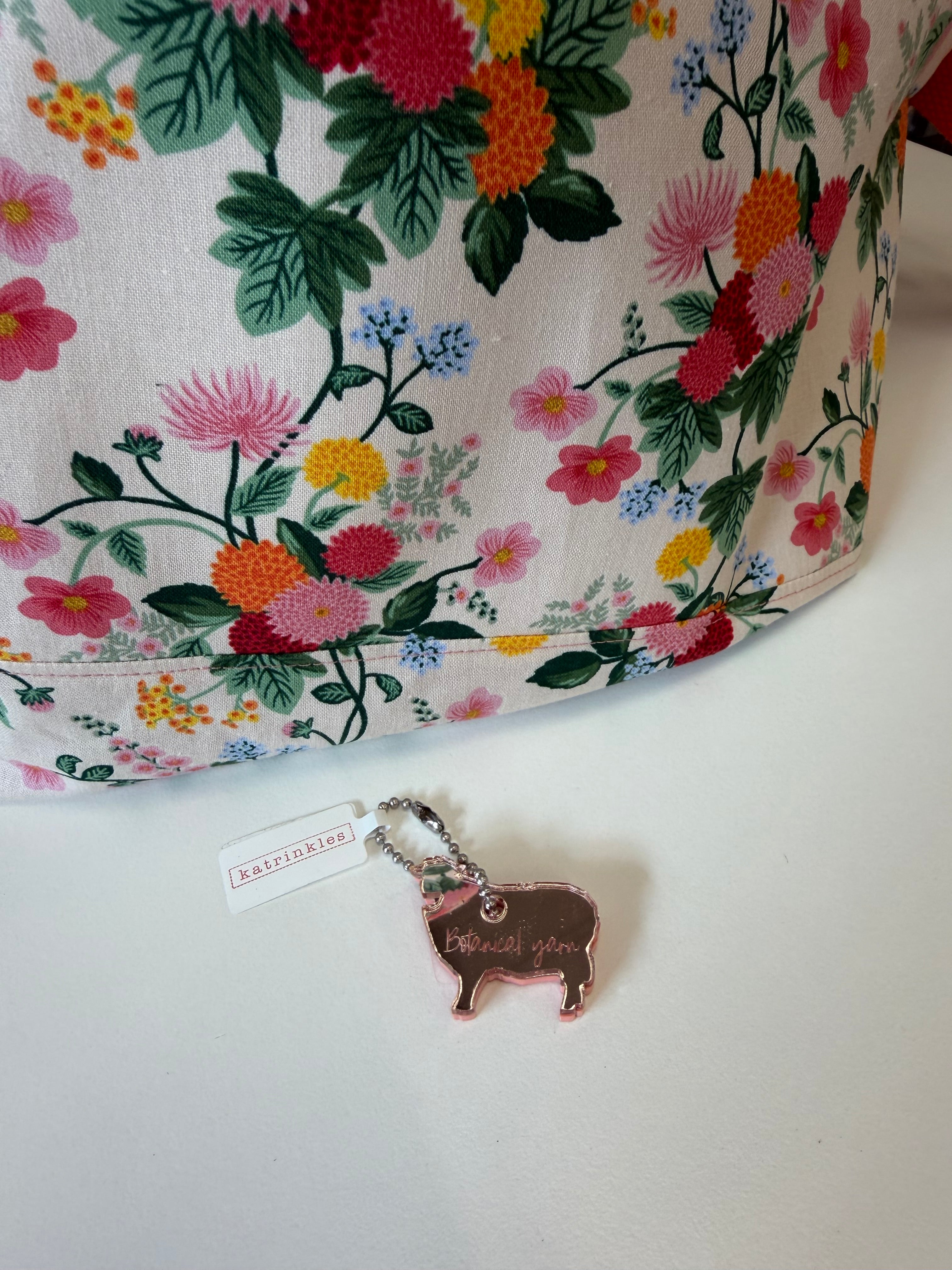 Katrinkles Botanical Yarn Rose Gold Sheep Yarn Cutter Keyring