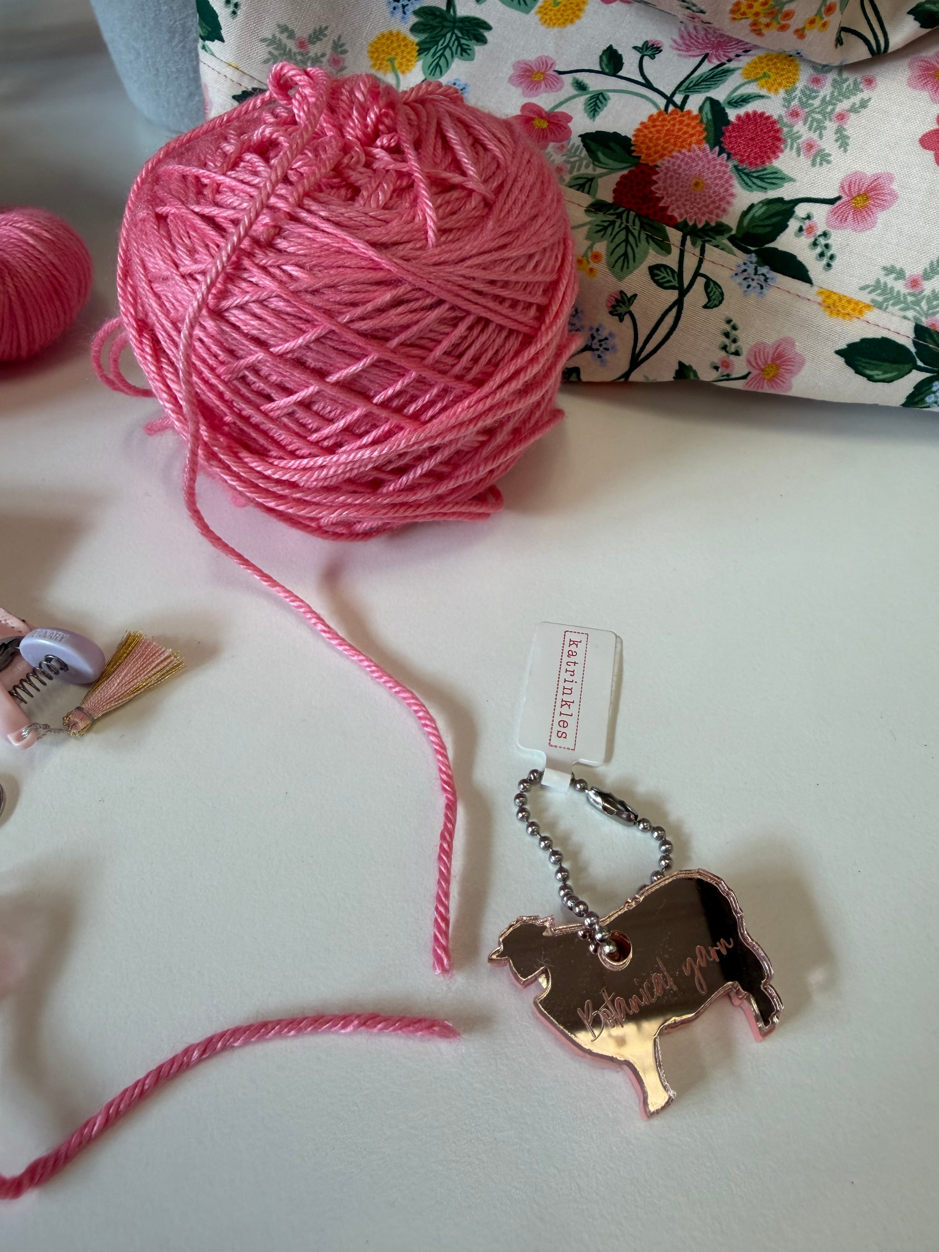 Katrinkles Botanical Yarn Rose Gold Sheep Yarn Cutter Keyring