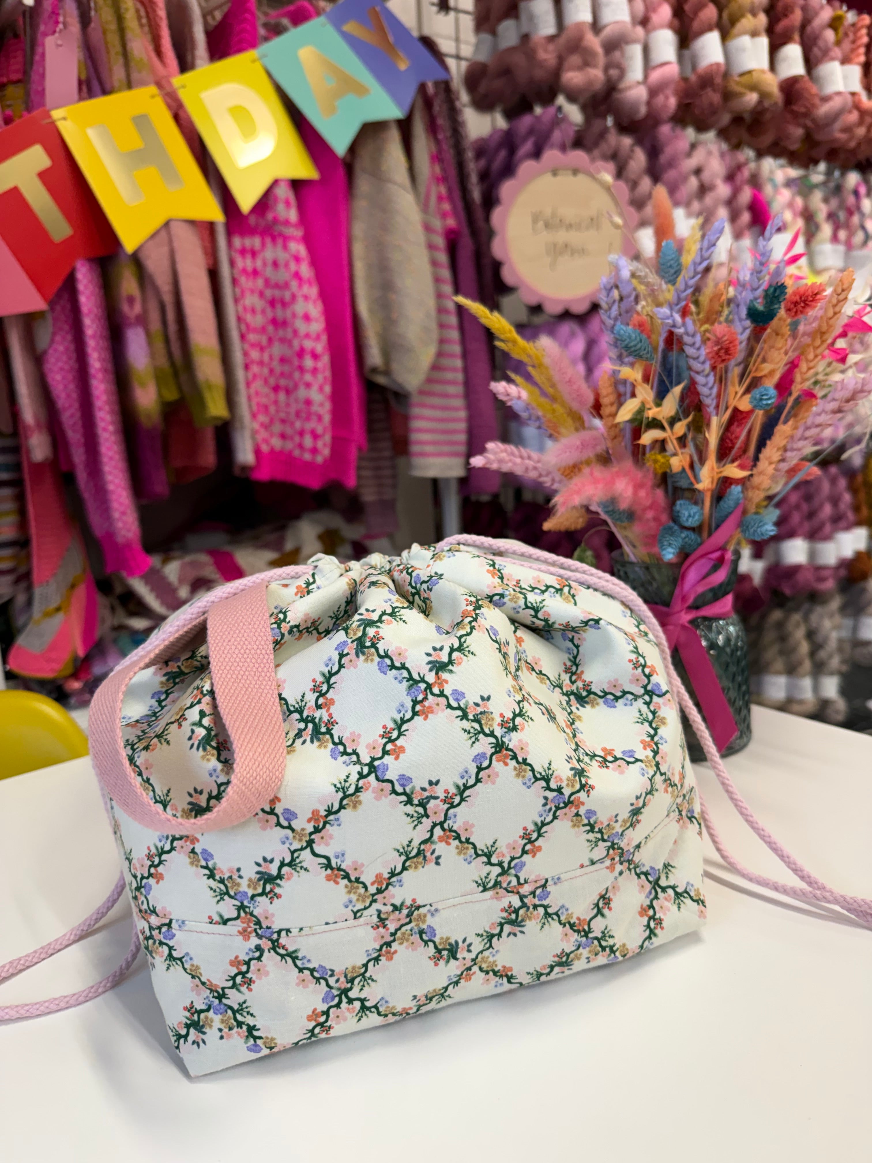 Made to order - Project Bag Style 01 - Spring Trellis