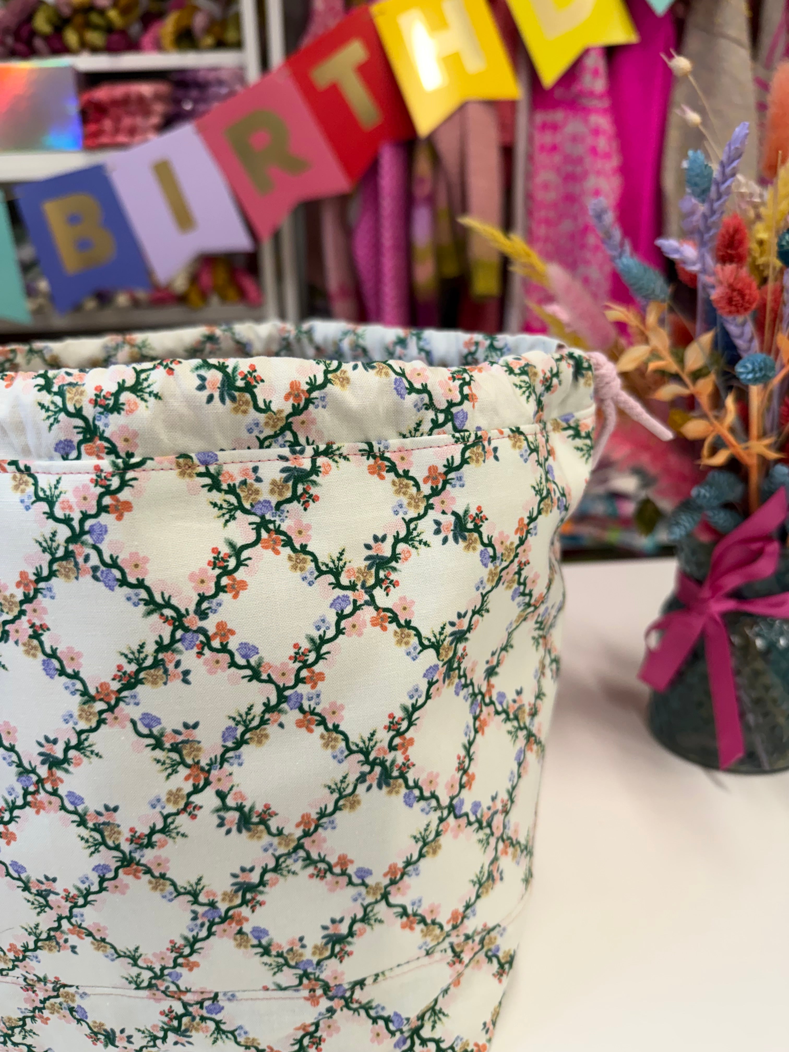 Made to order - Project Bag Style 01 - Spring Trellis