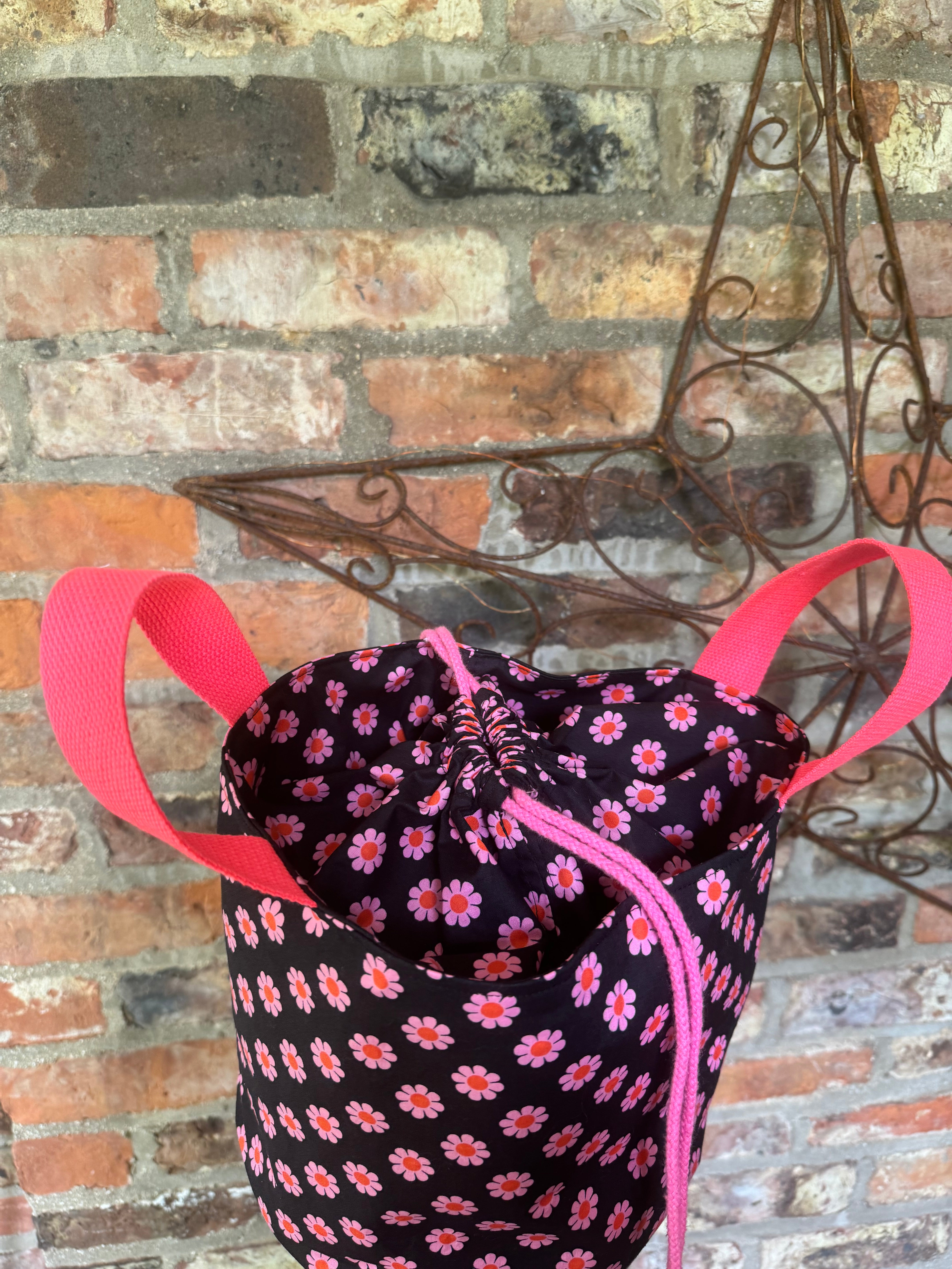 Made to order - Project bag style 03 -  Black with pink flowers