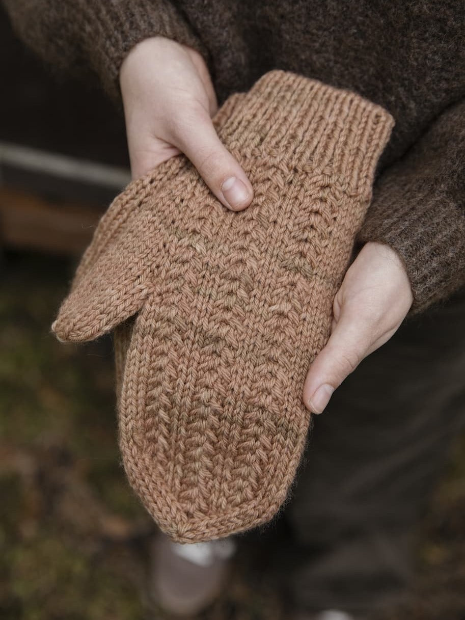 Preorder - Laine Publishing 52 Weeks of One-Skein Knits