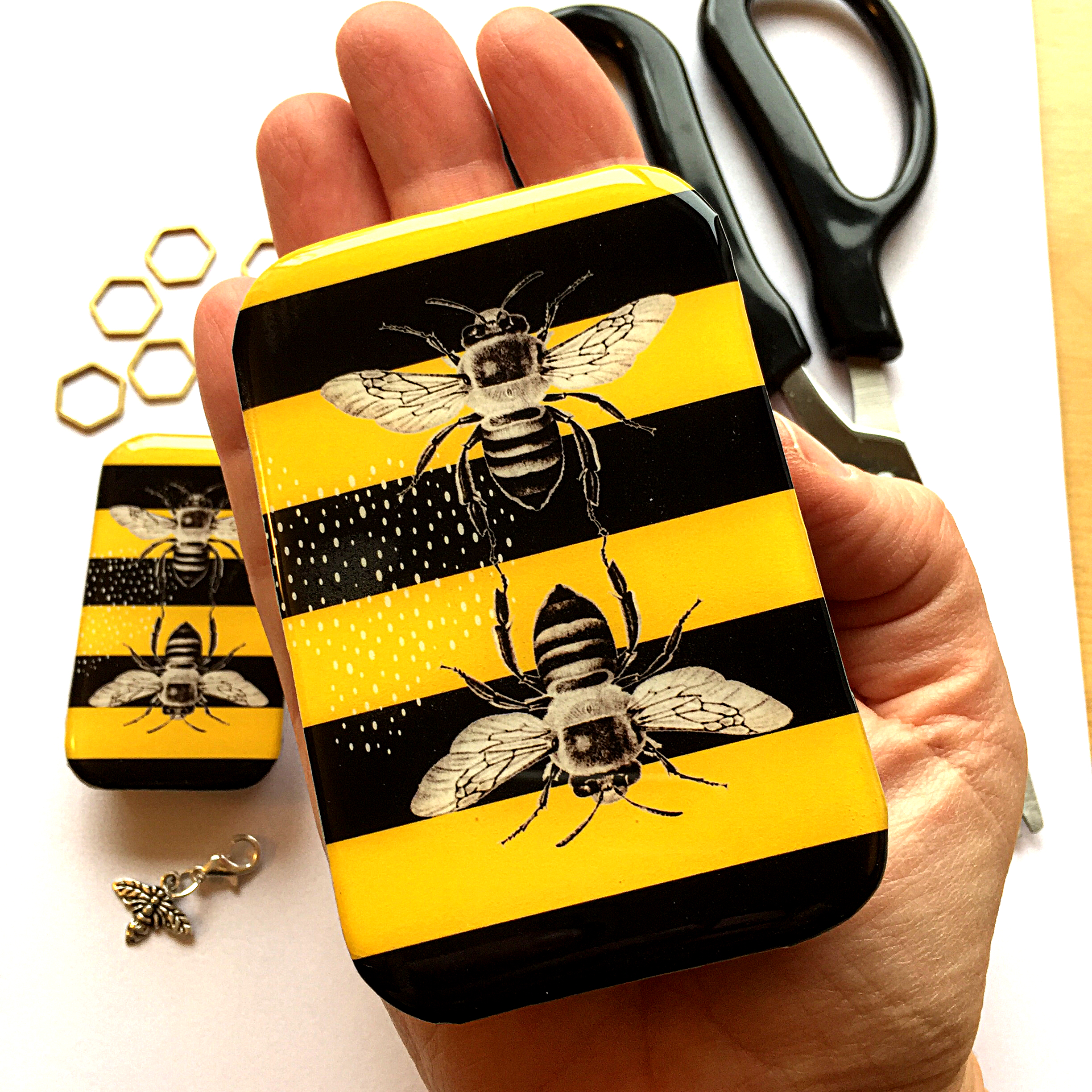 Bee Notions Tin