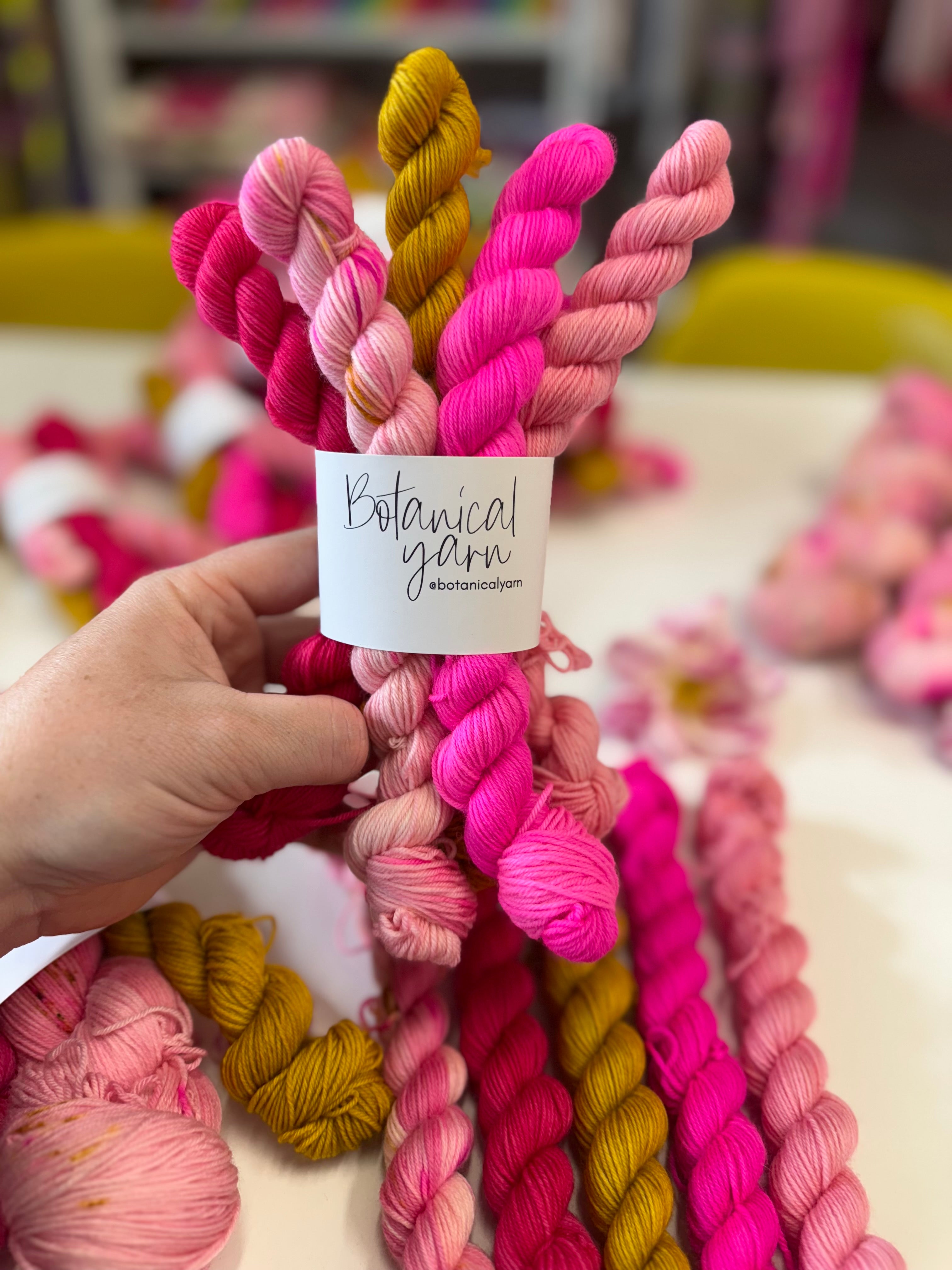 Ready to ship -  The King’s Rose David Austin Chelsea Flower Show 2025 - 5 x 20g Mini Skein Set