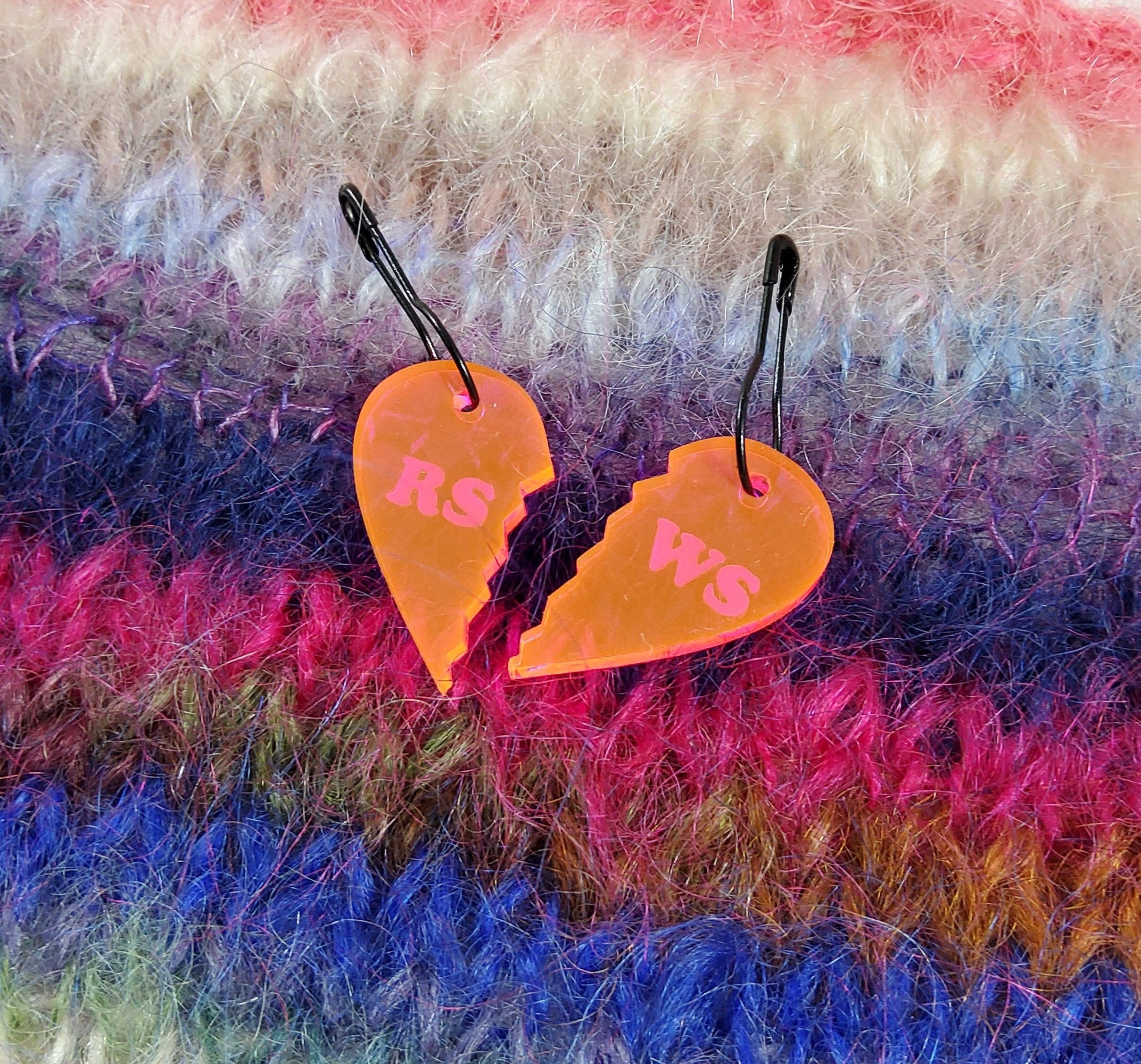 Katrinkles RS WS Heart Best Friend Stitch Markers - Pink Fluorescent