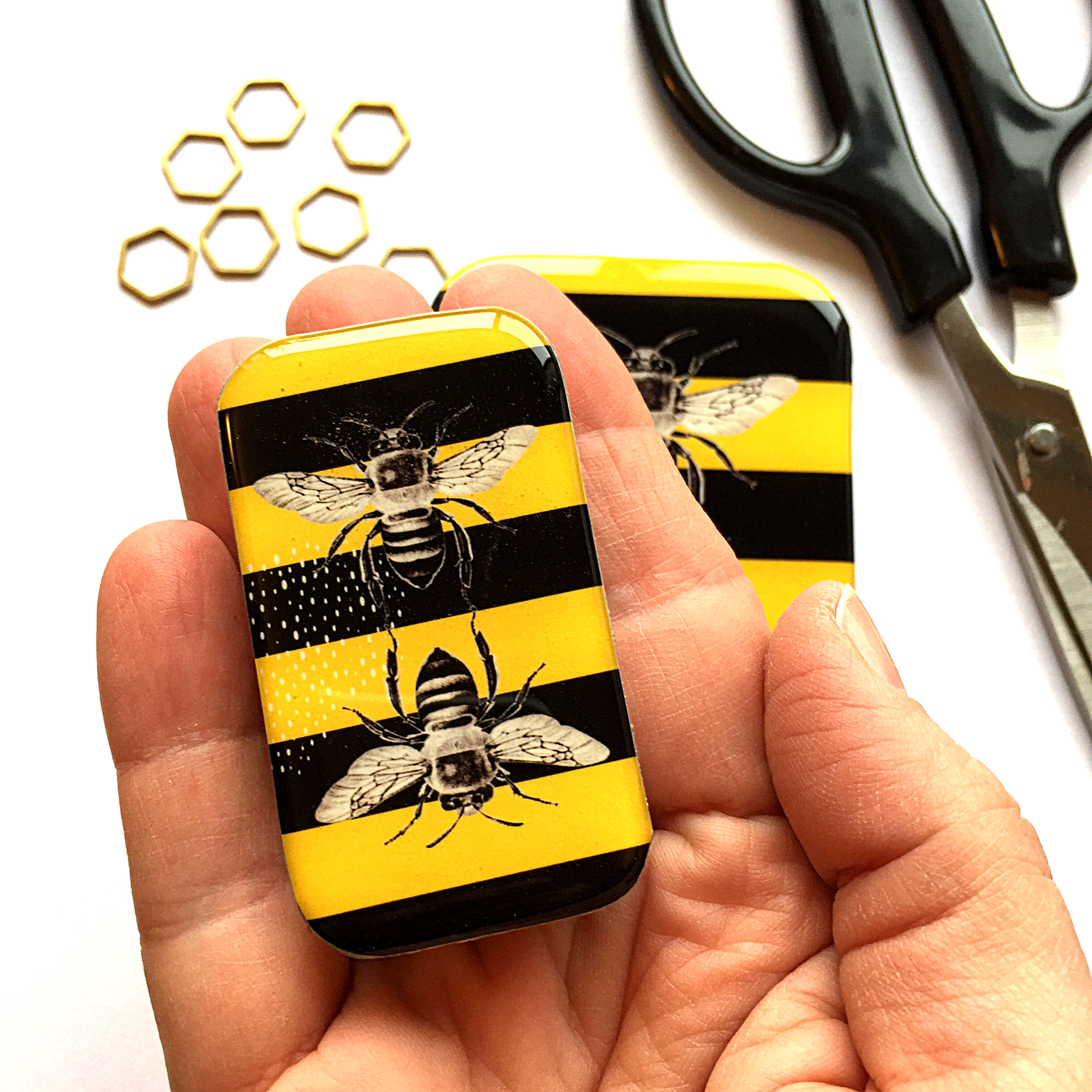 Bee Notions Tin