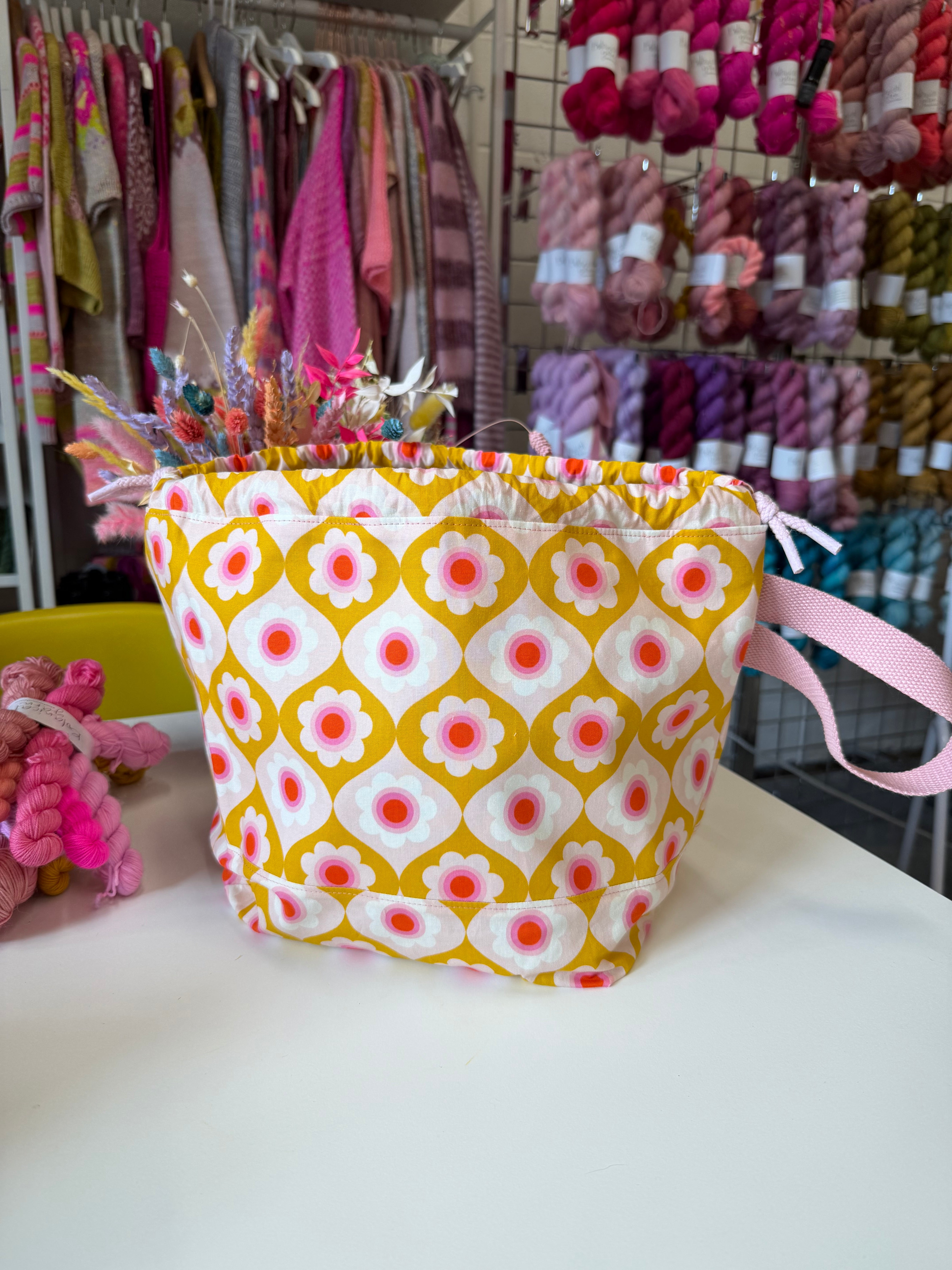 Made to order - Project Bag Style 01 -  Pink & Yellow Geometric Flowers