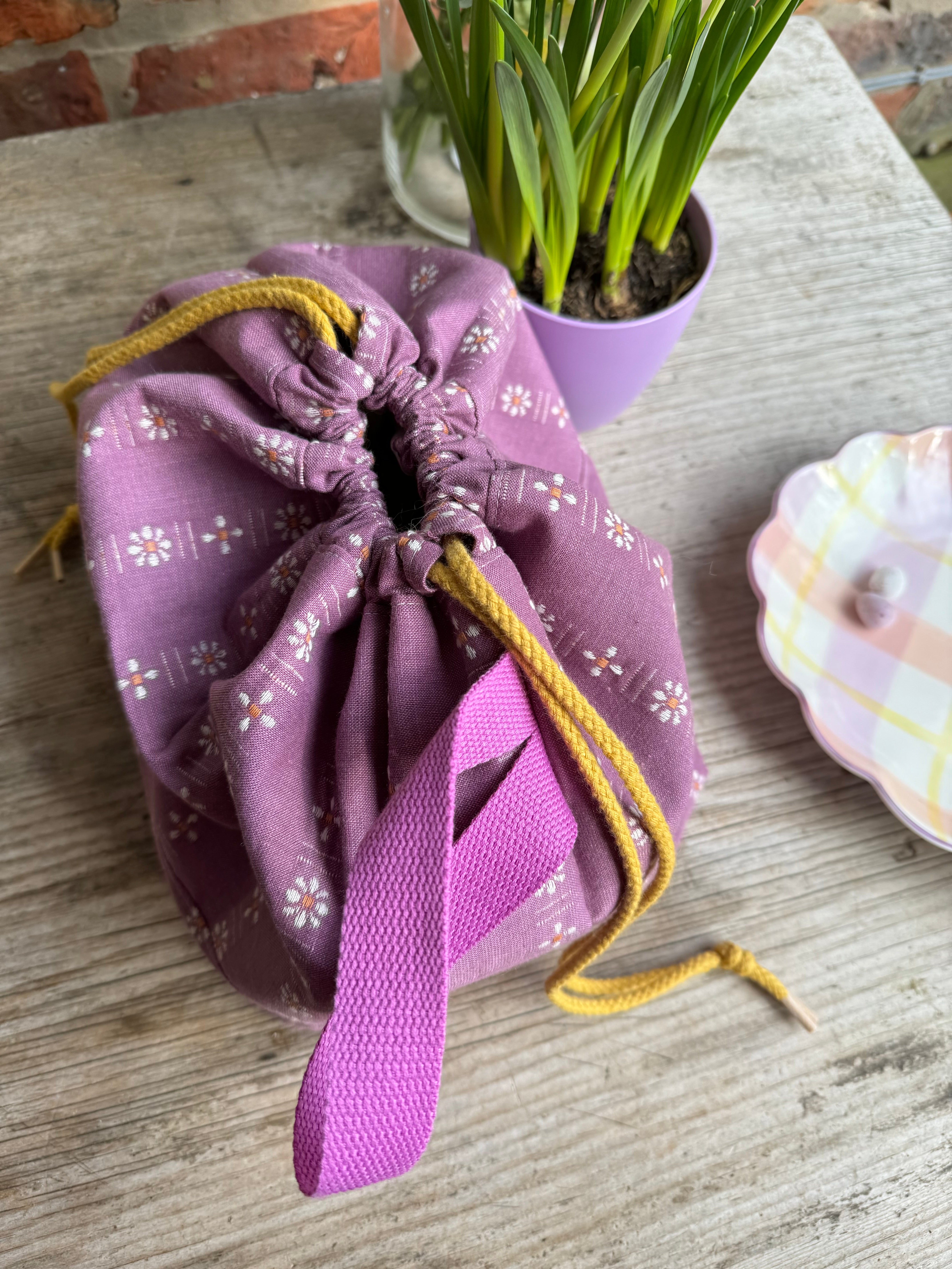 Project Bag Style 01 -  Purple embroidered flowers