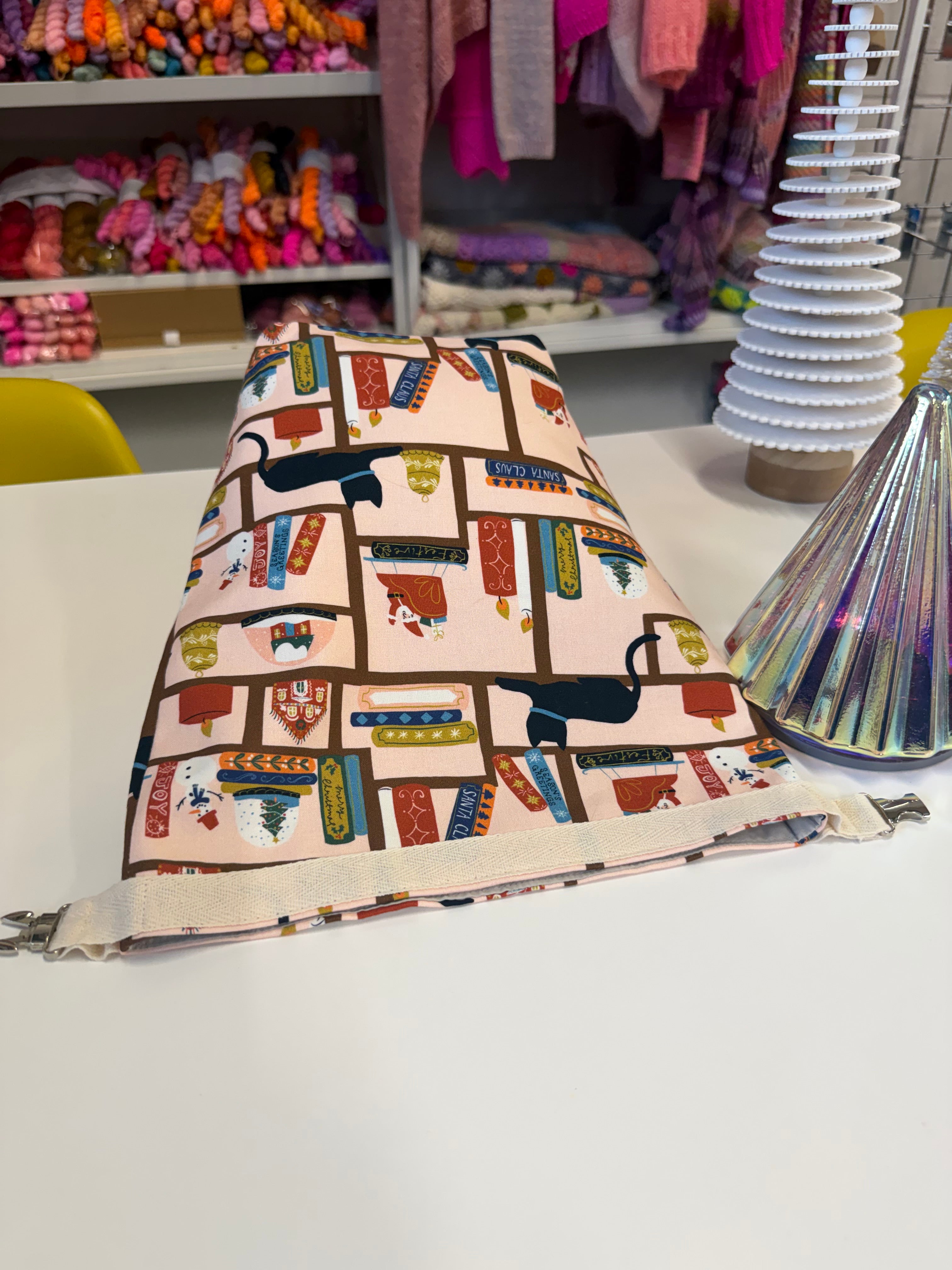 Ready to ship - Project Bag Style 04 - Roll Top - Christmas Cat on the Shelf