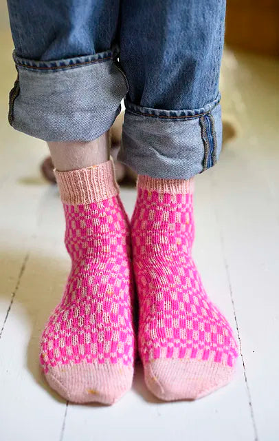 Neon Checkers Sock Kit