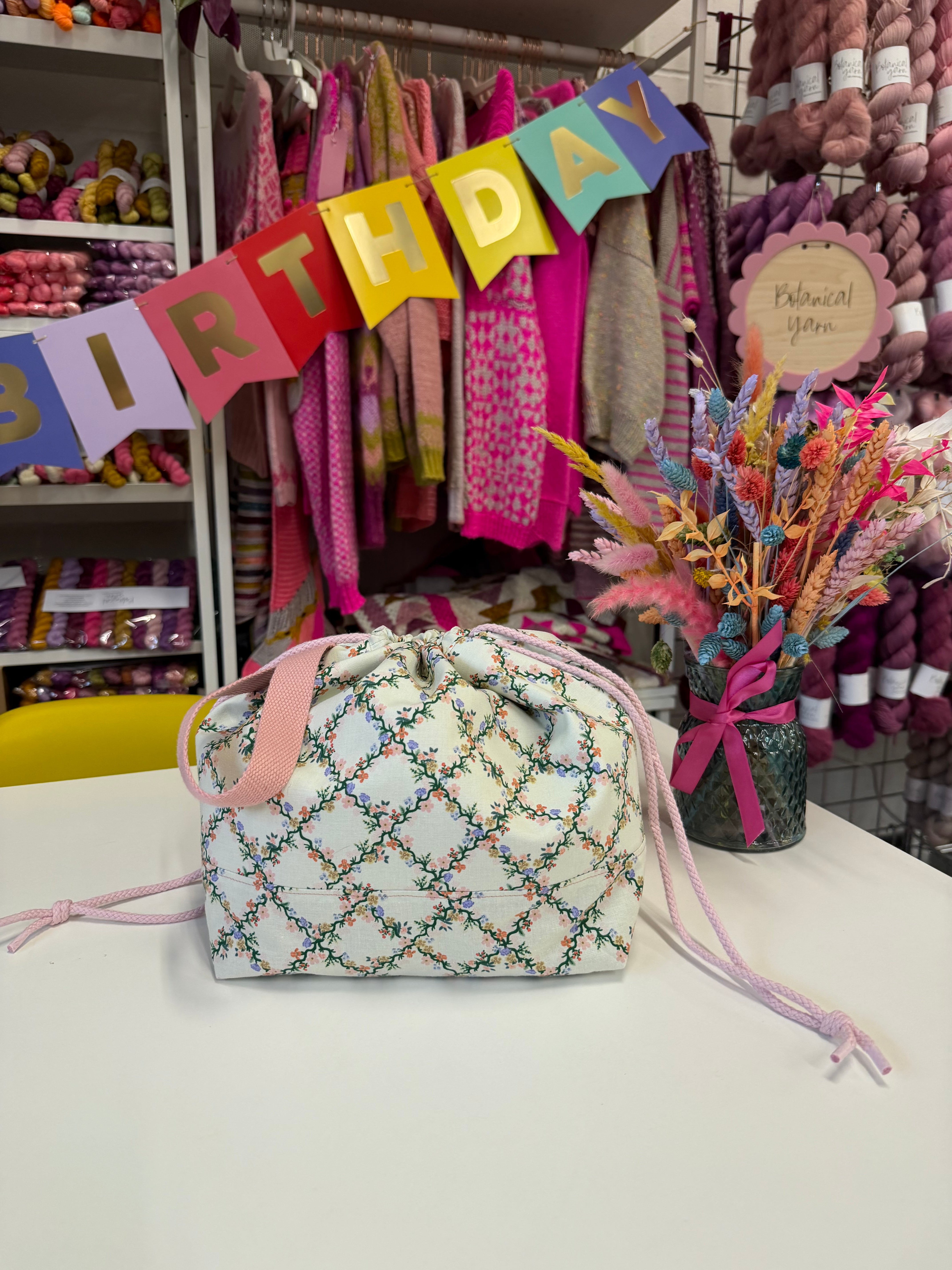 Made to order - Project Bag Style 01 - Spring Trellis