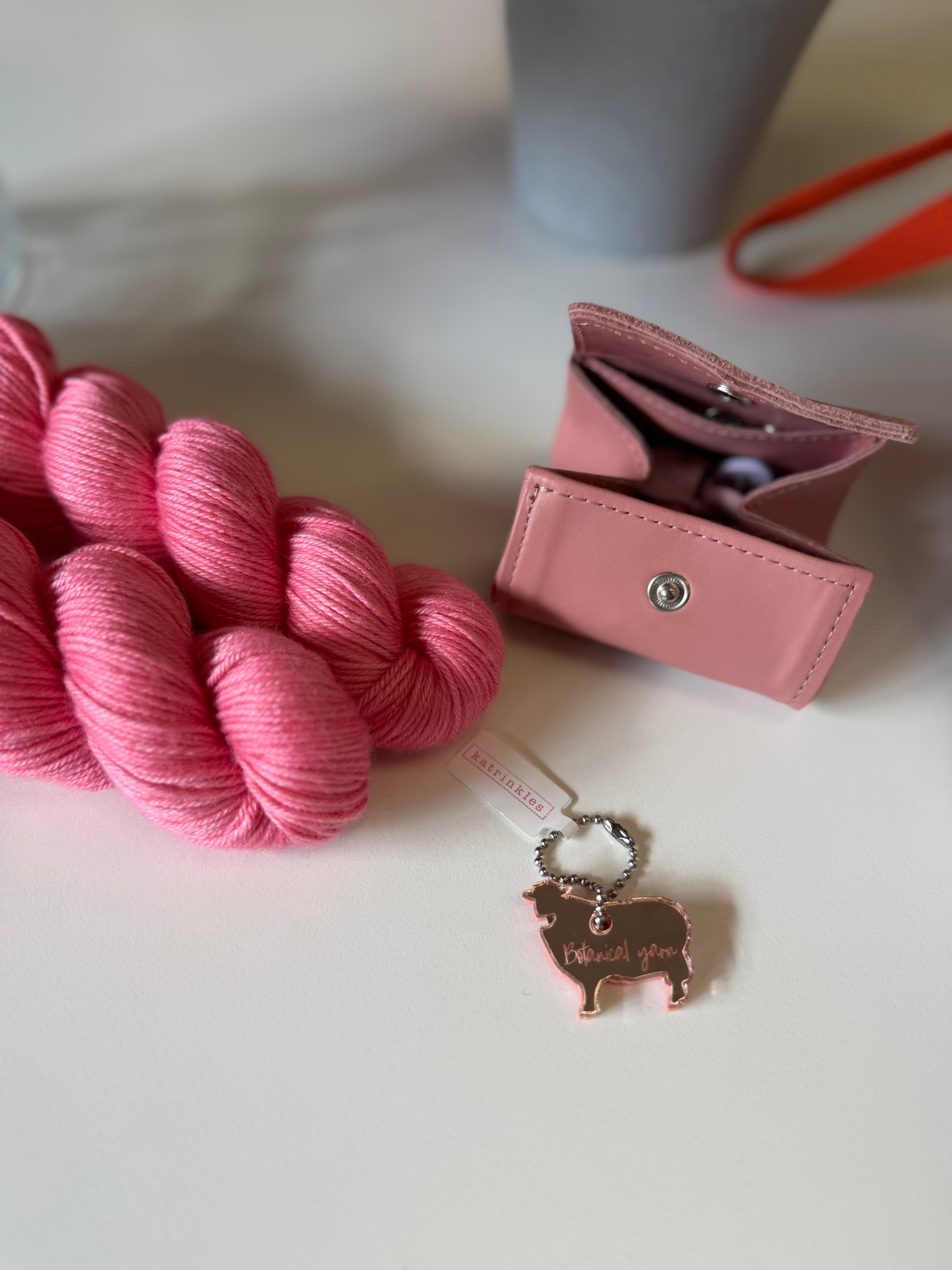 Katrinkles Botanical Yarn Rose Gold Sheep Yarn Cutter Keyring