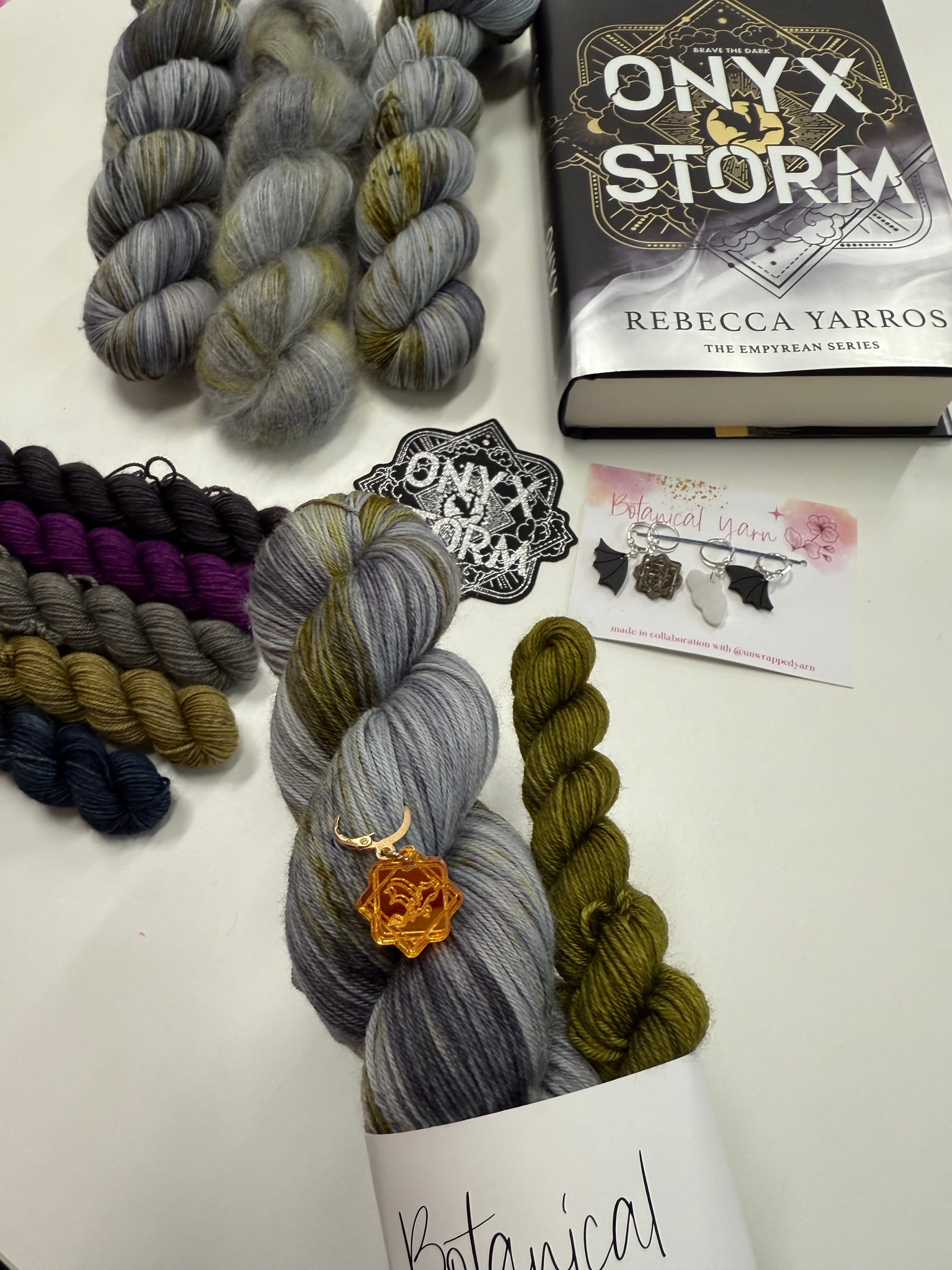 Onyx Storm Sock Set