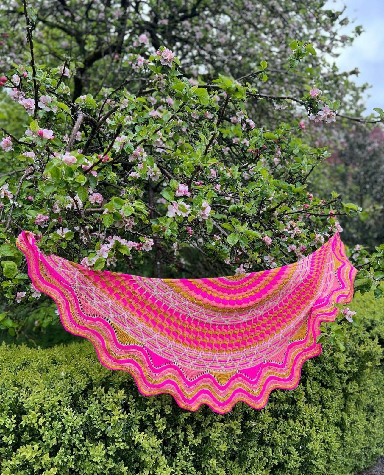 Bubbly Blossoms Shawl Kit by Stephen West