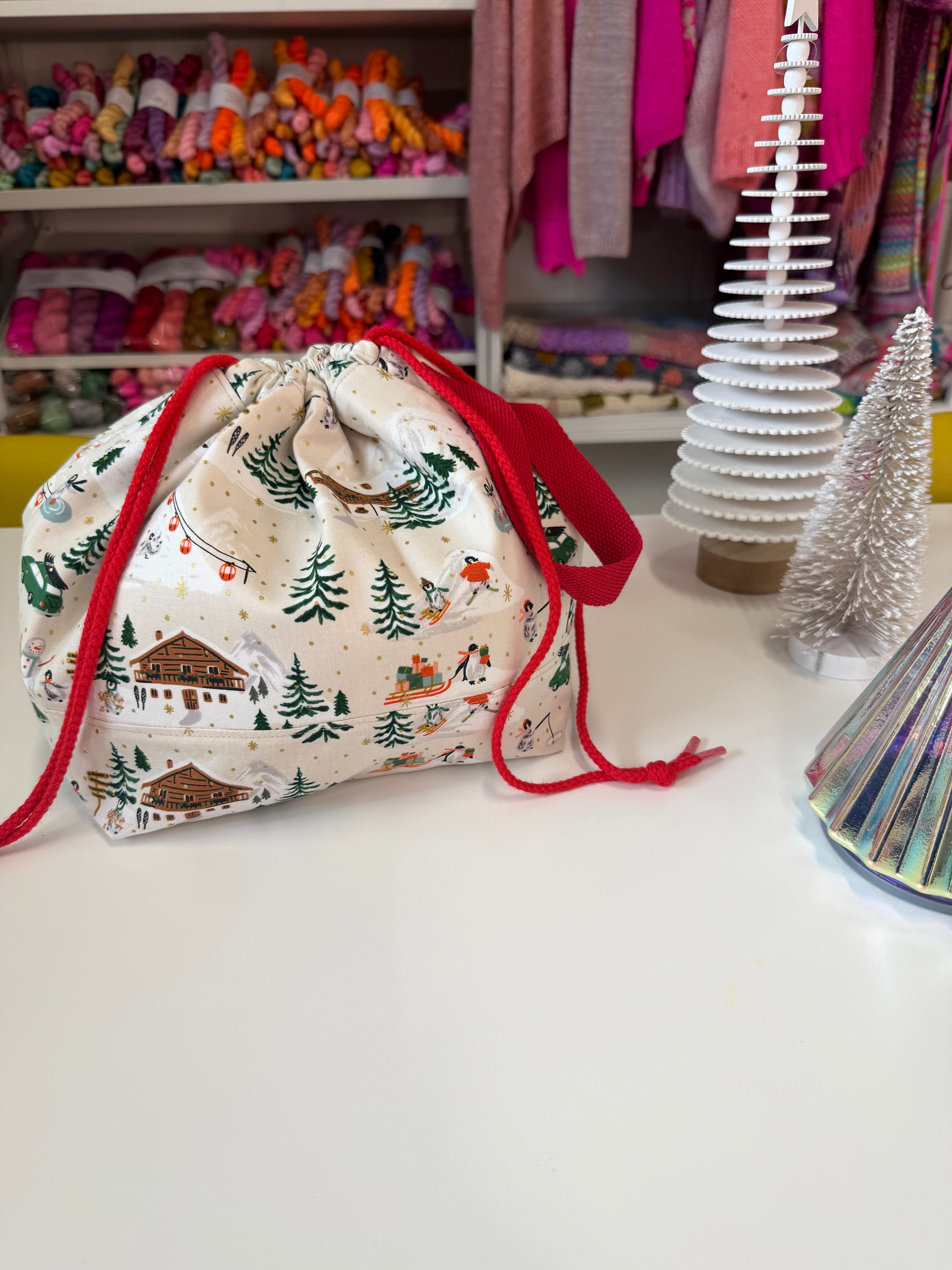 Ready to ship - Project Bag Style 01 - Cream Skiing Penguins