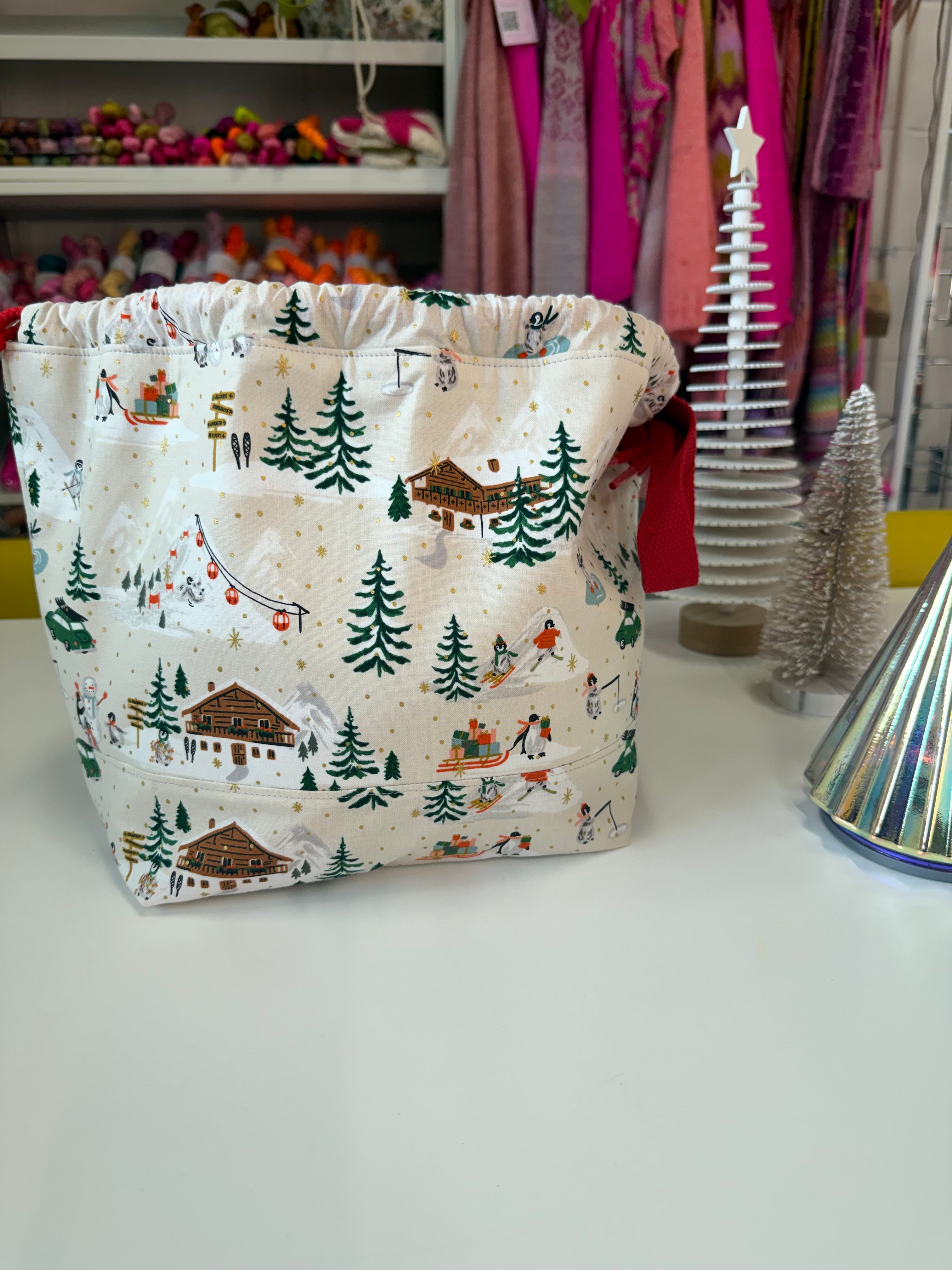 Ready to ship - Project Bag Style 01 - Cream Skiing Penguins