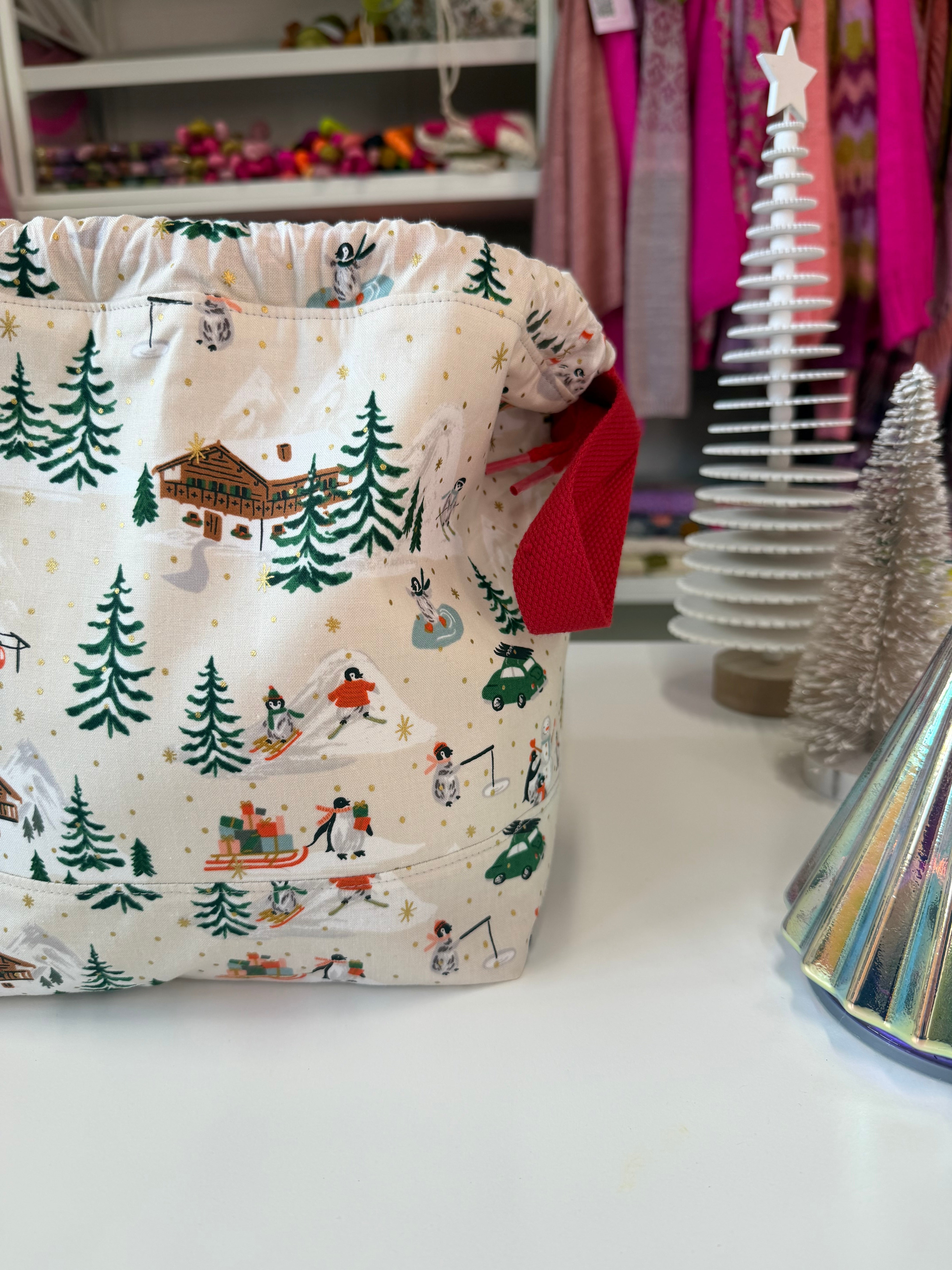 Ready to ship - Project Bag Style 01 - Cream Skiing Penguins