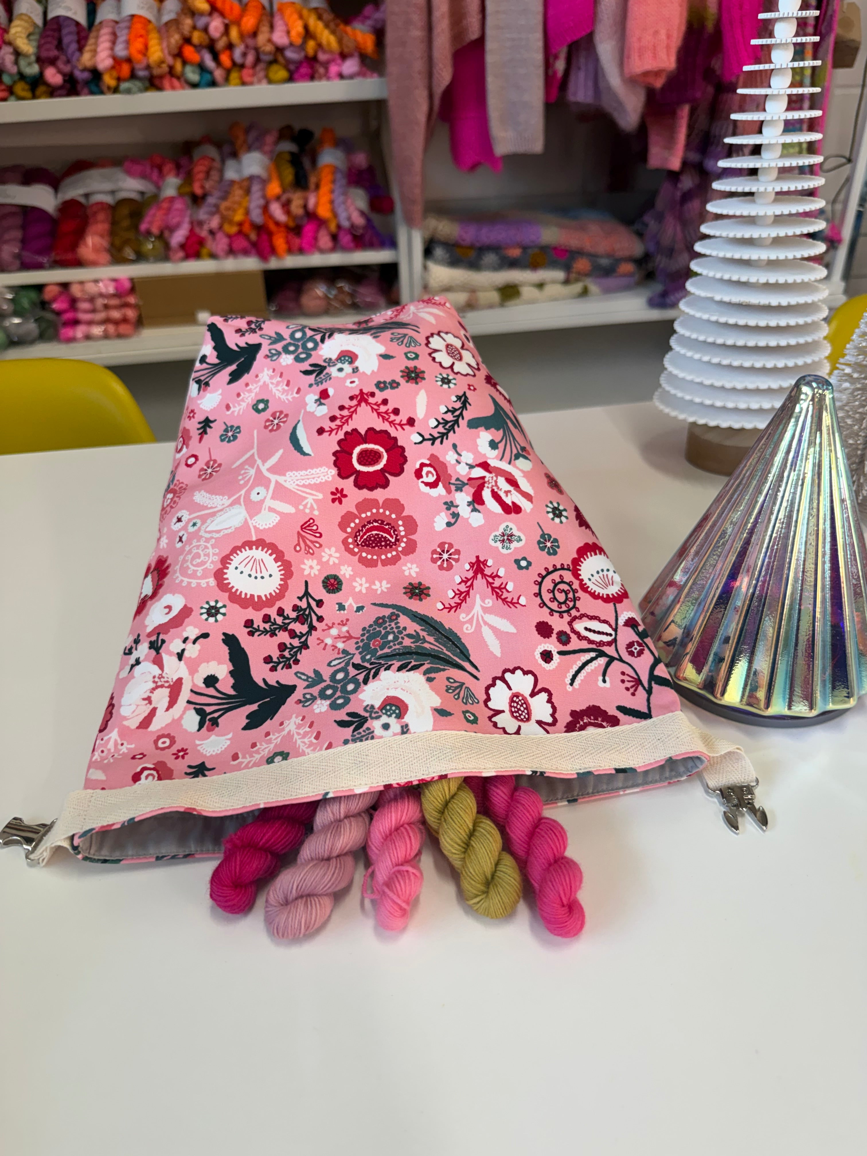 Ready to ship - Project Bag Style 04 - Roll Top - Festive Florals