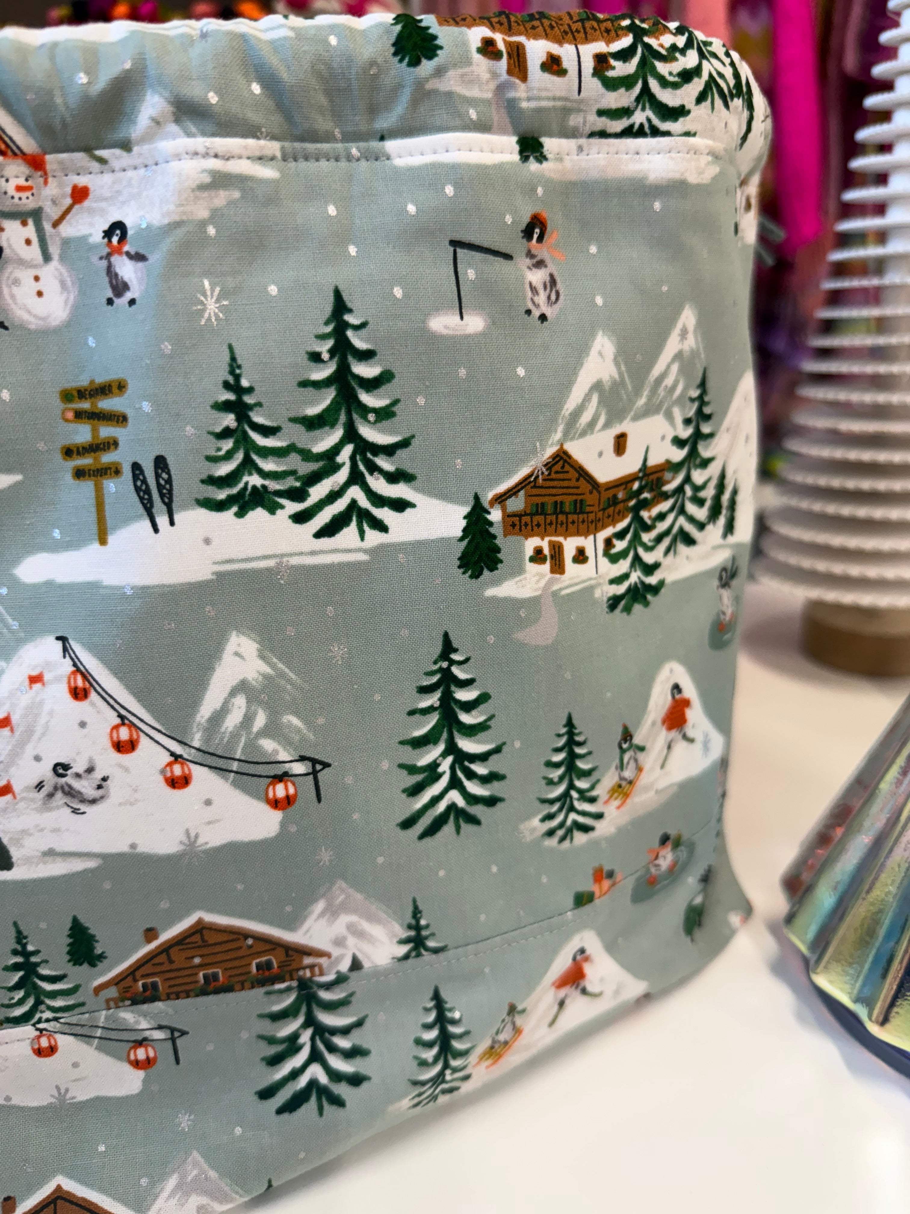 PREORDER - Project Bag Style 01 - Green Skiing Penguins
