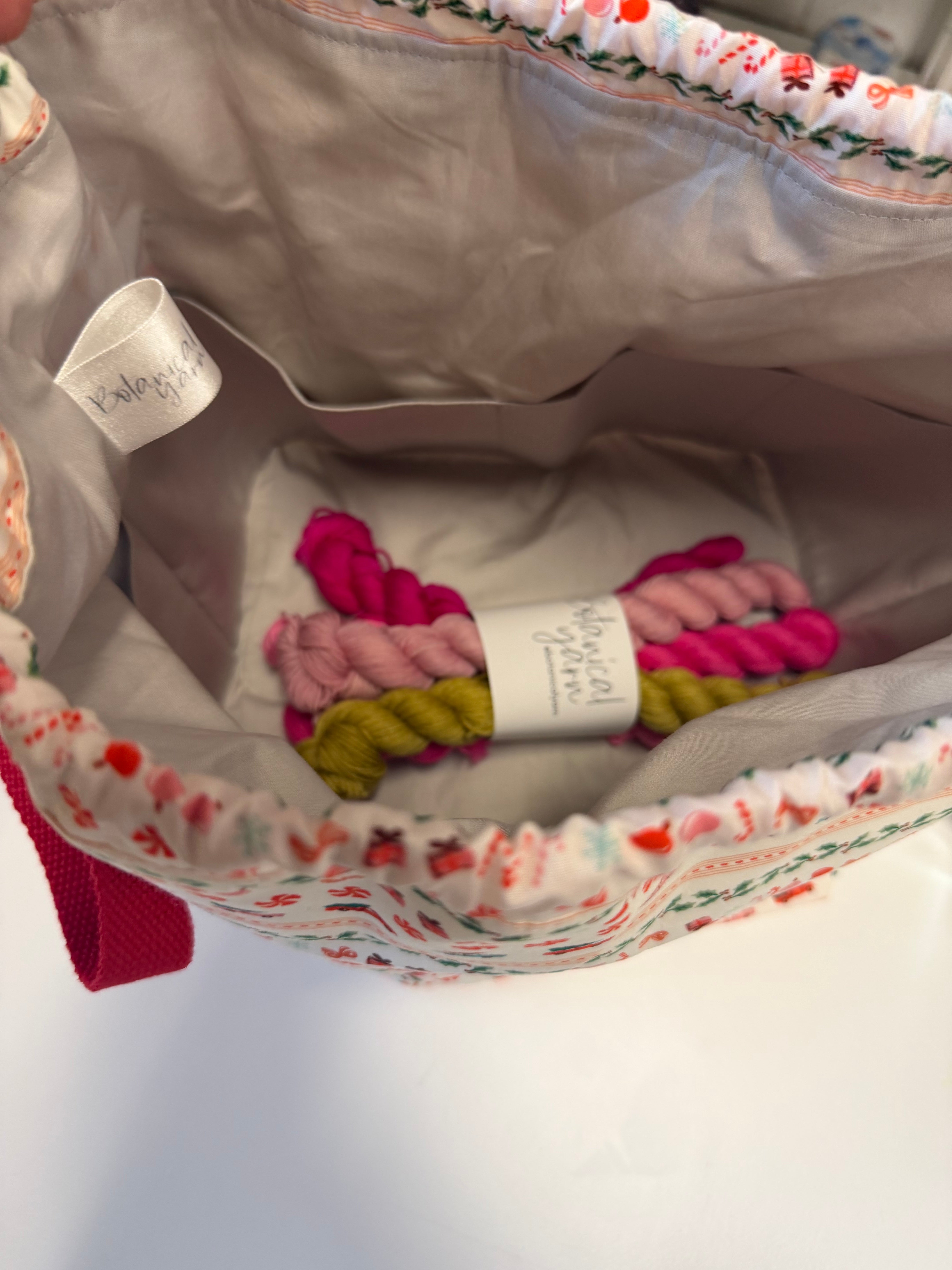 Ready to ship - Project Bag Style 01 - Christmas Cars & Candy