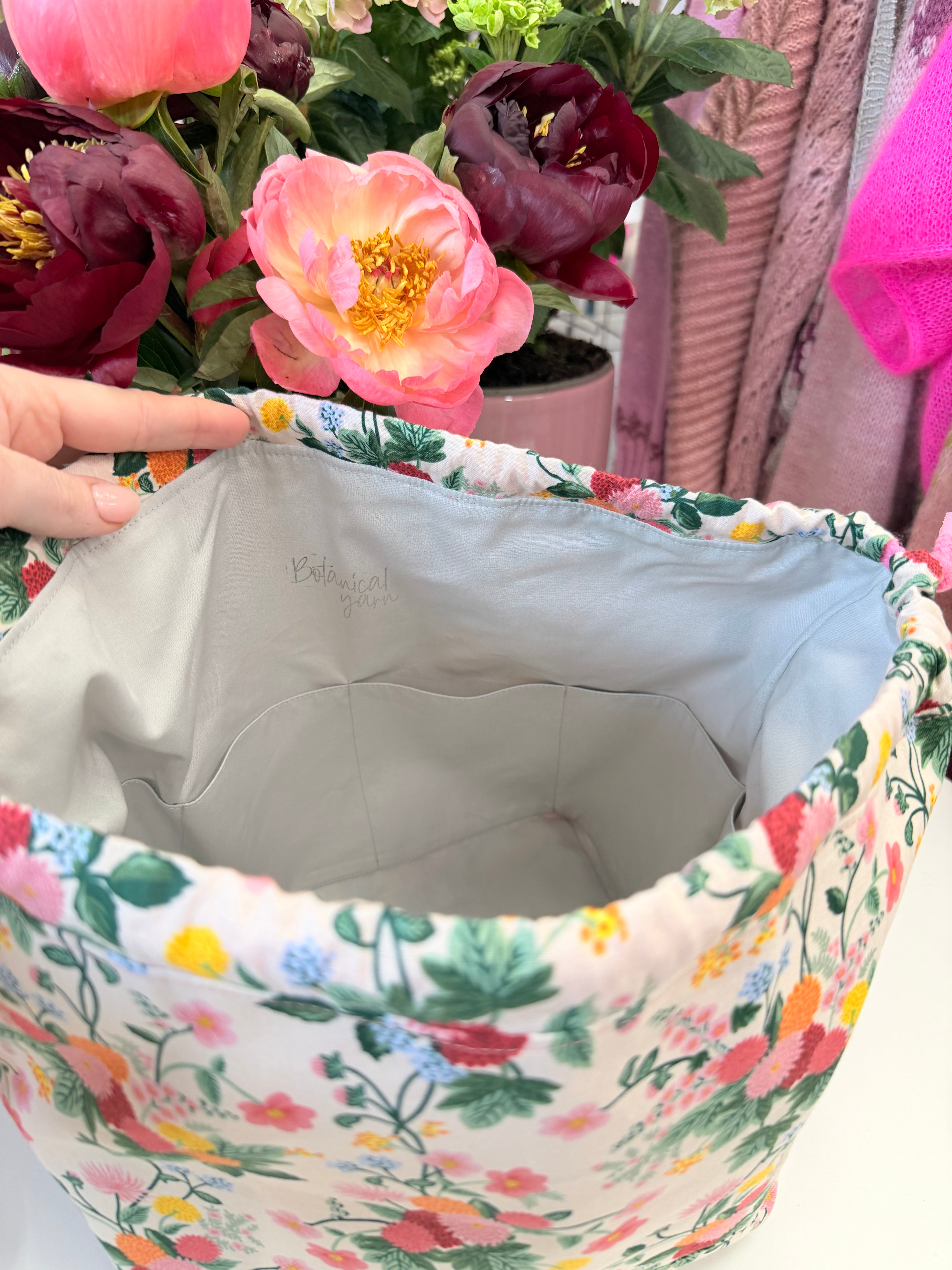 Made to order - Project Bag Style 01 -  Dahlias