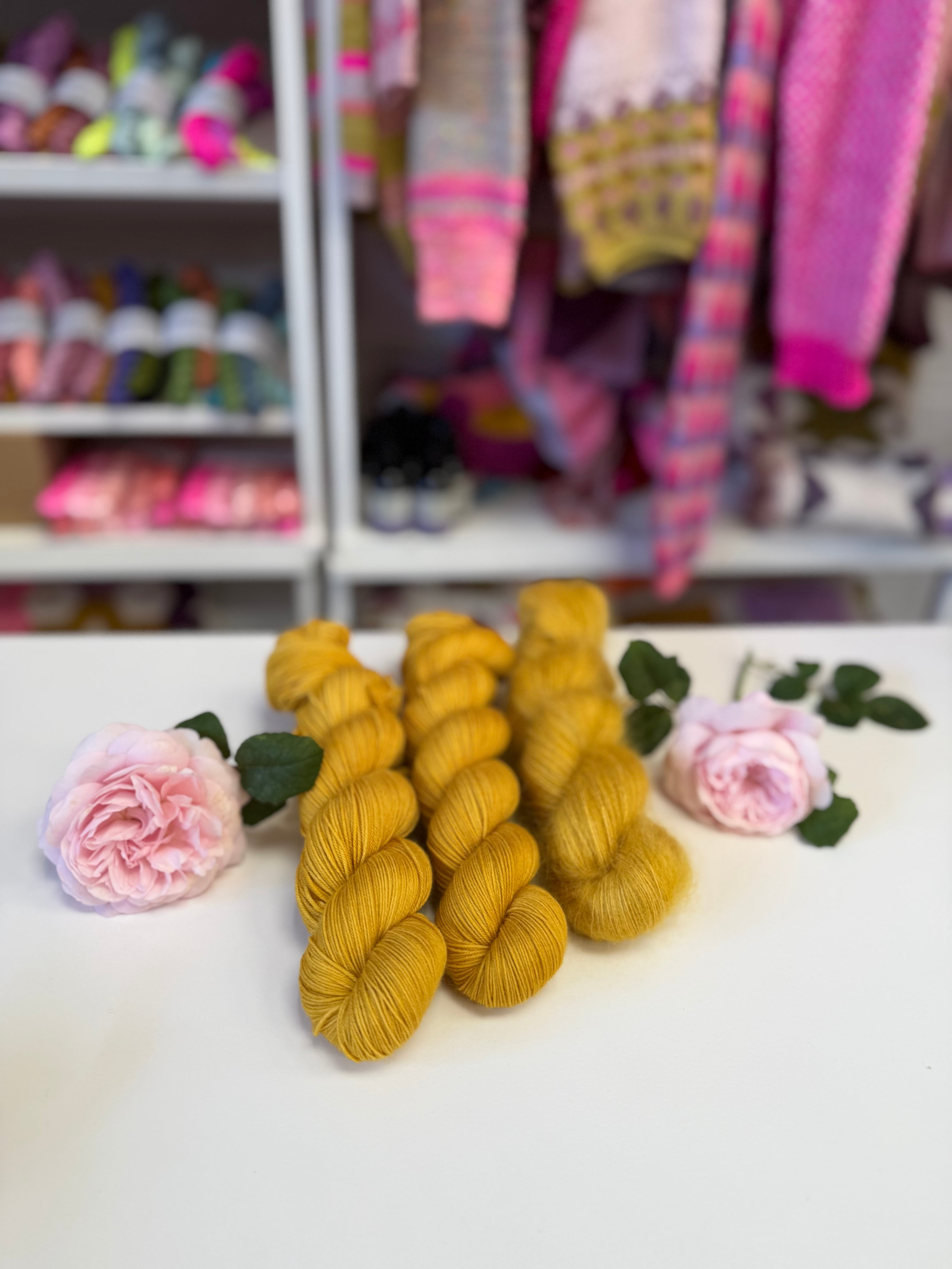 Dyed to order -  Craspedia