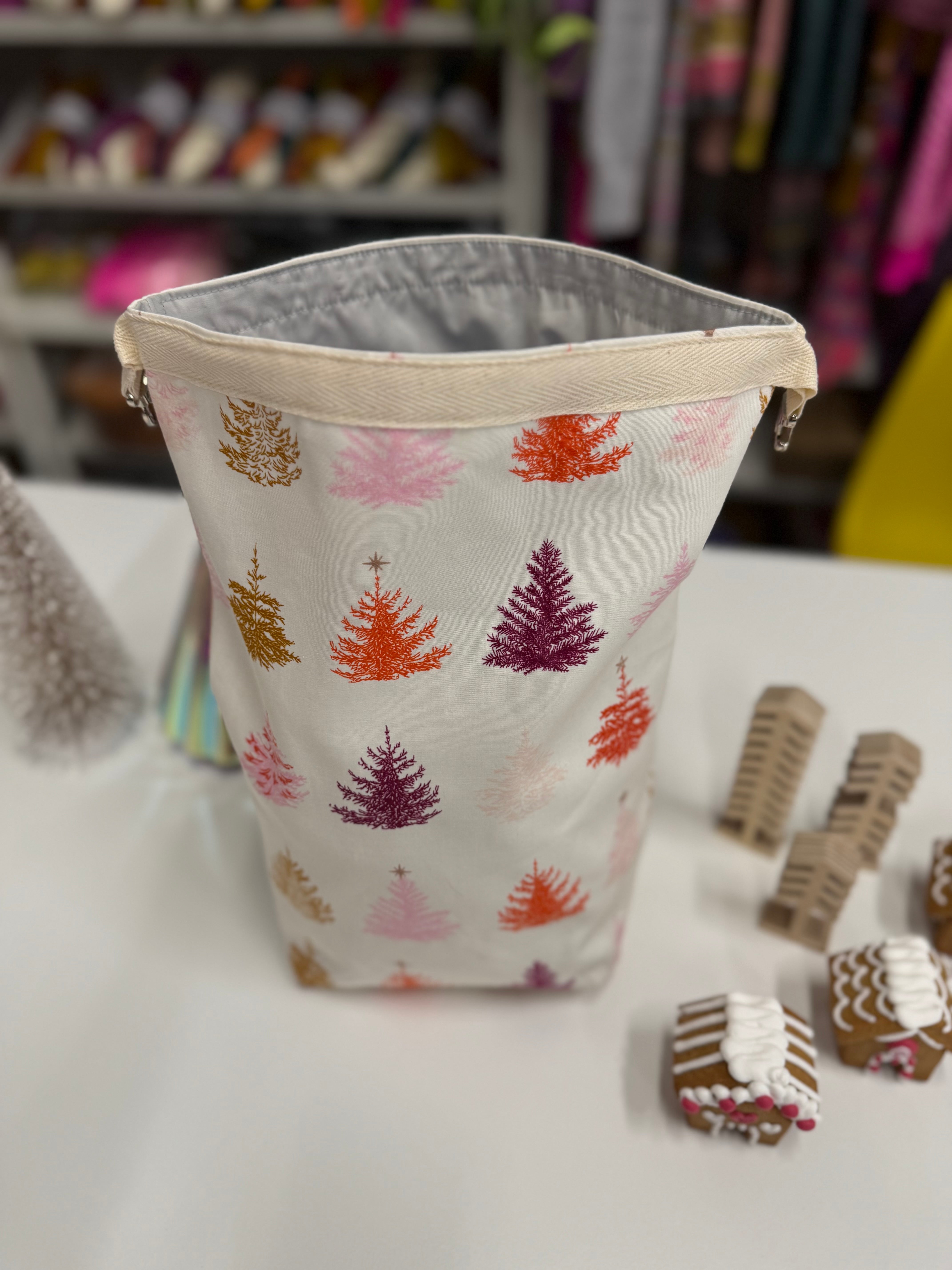 Project Bag Style 04 - Roll Top - Festive Pink Christmas Trees