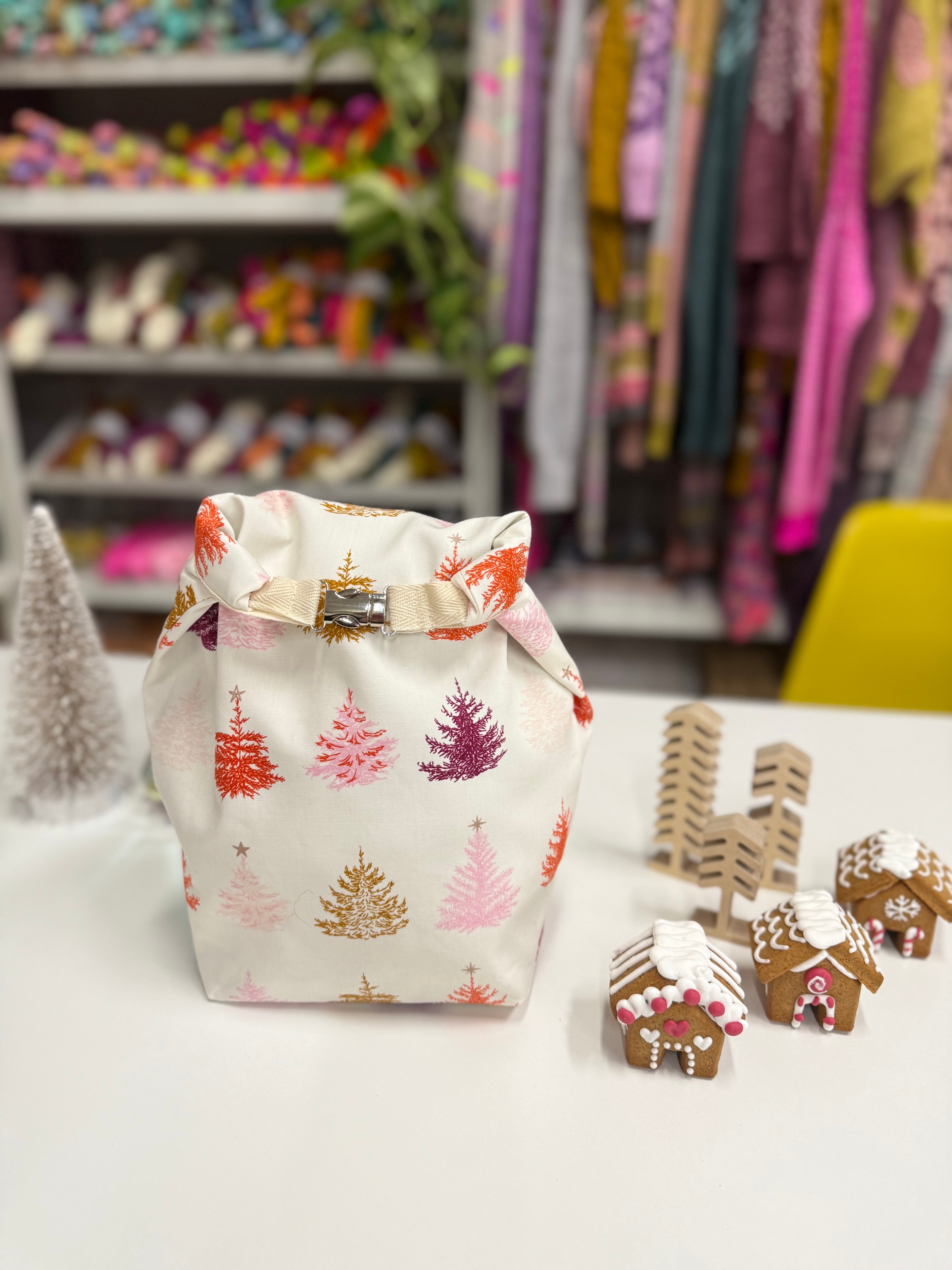 Project Bag Style 04 - Roll Top - Festive Pink Christmas Trees