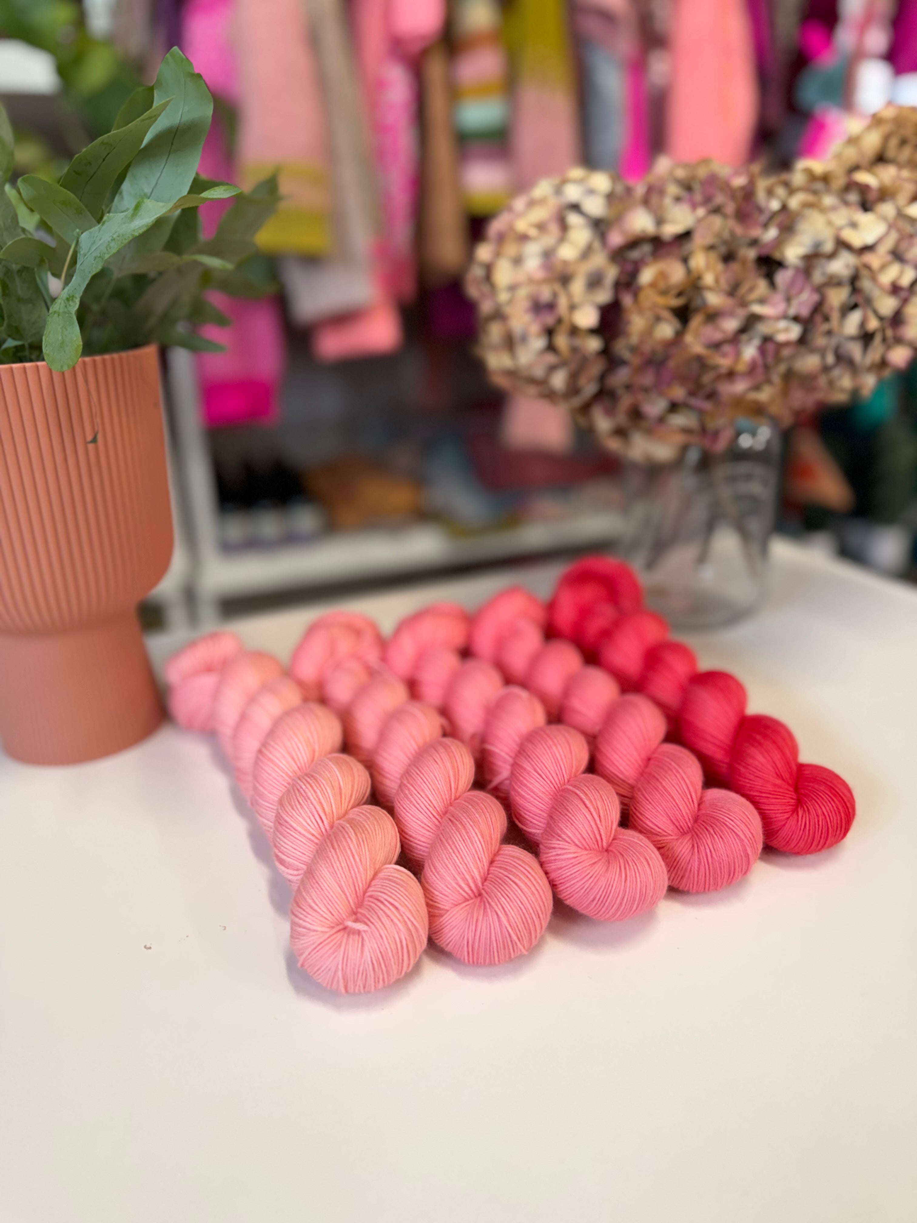 Dyed to order - Dahlia Coral Fade - 5 skein Set