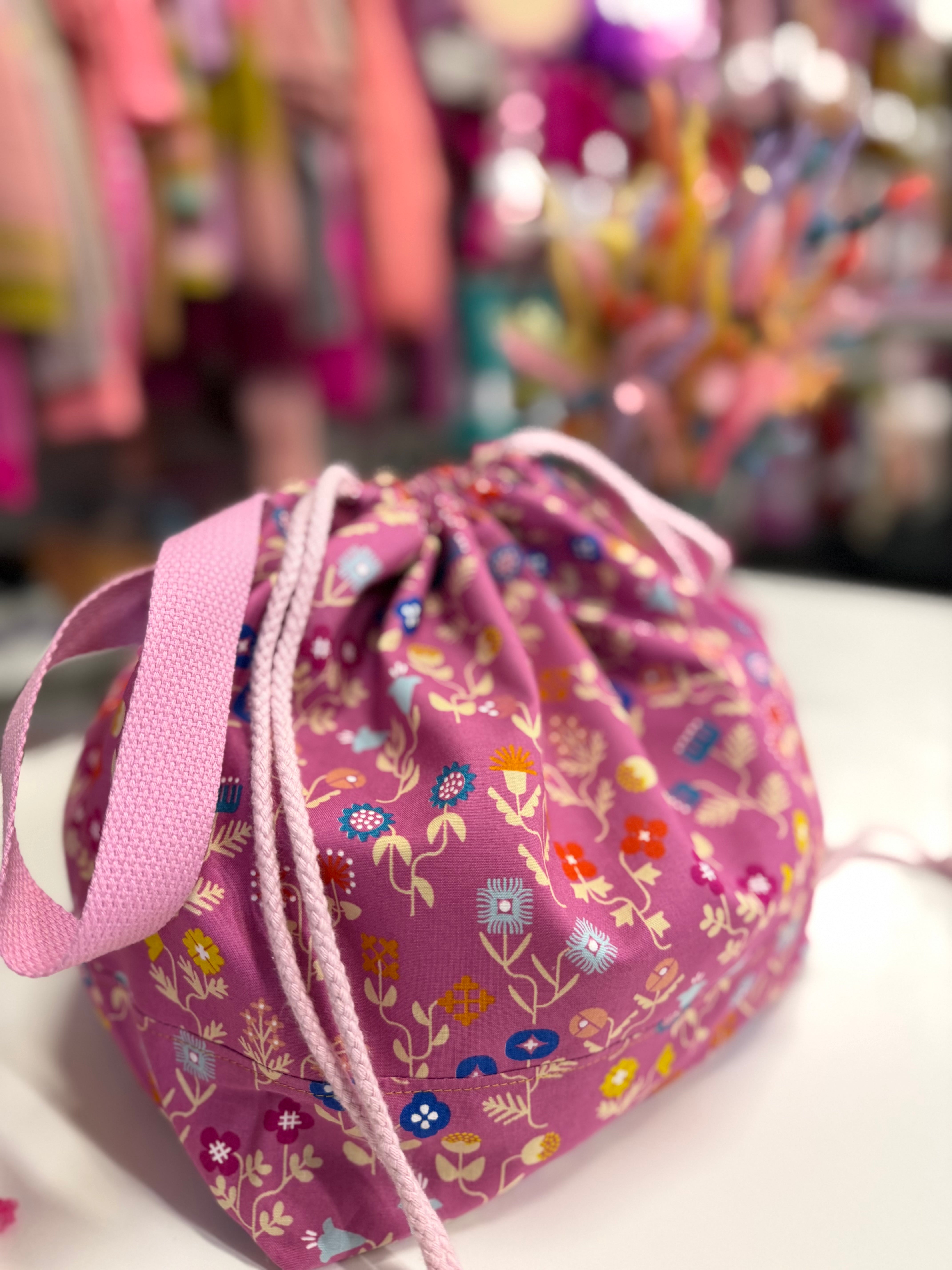 Made to order - Project Bag Style 01 - Geometric Mauve Flowers