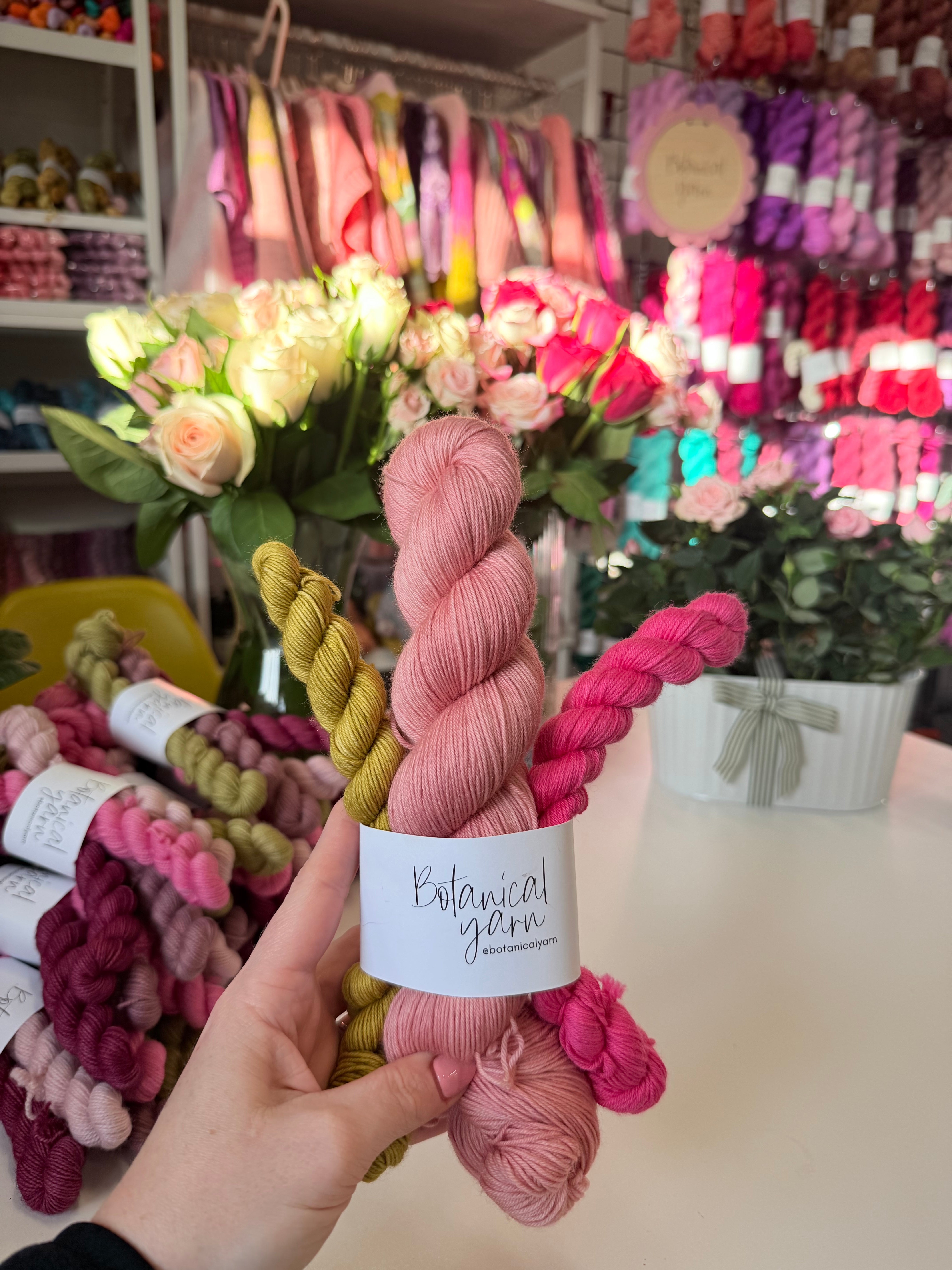 Wild Eve Rose Sock Set