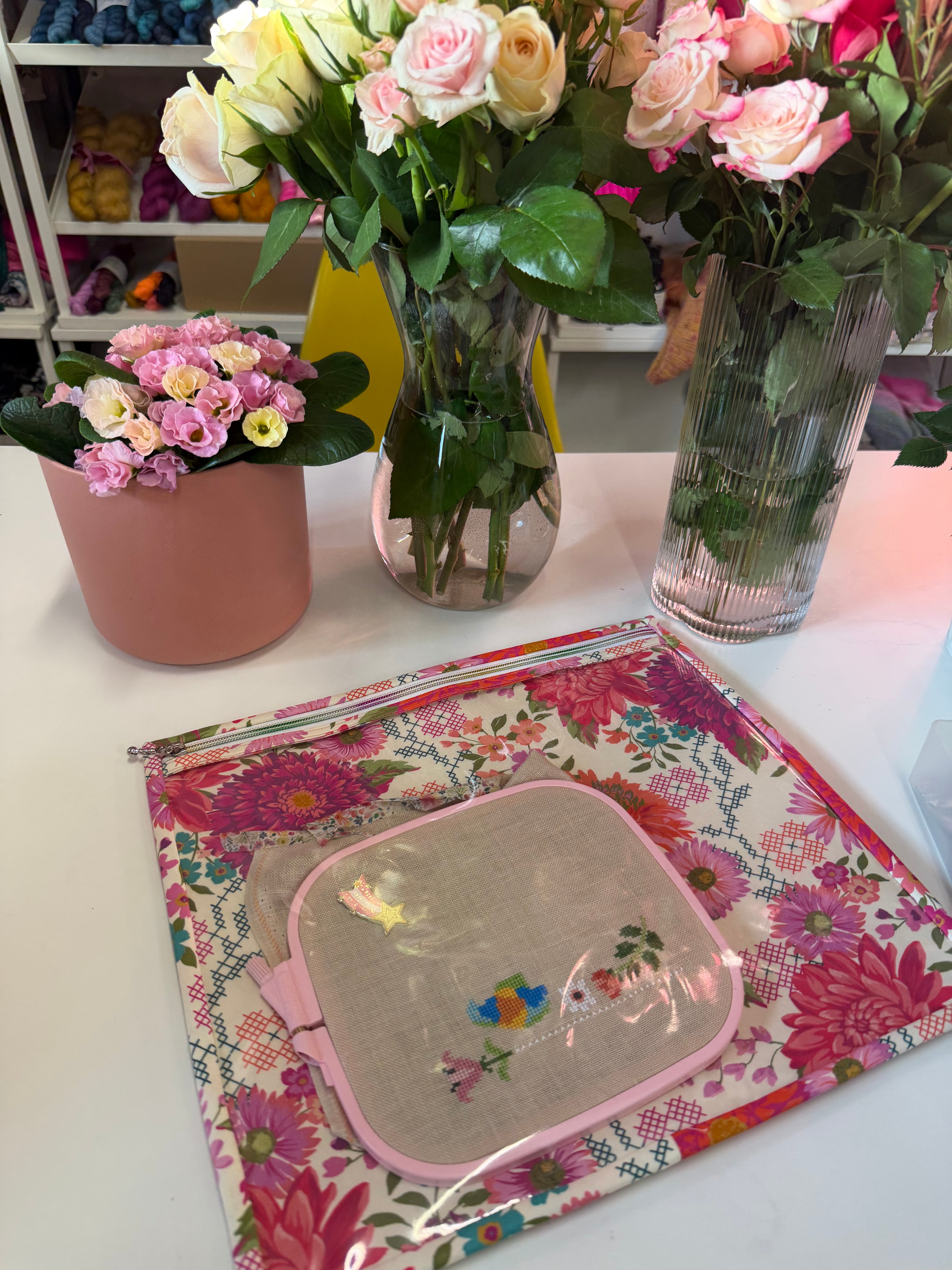 Made to order - Project Bag Style 05 - Embroidery Cross Stitch Zip Pouch - Cream Floral with Cross Stitches