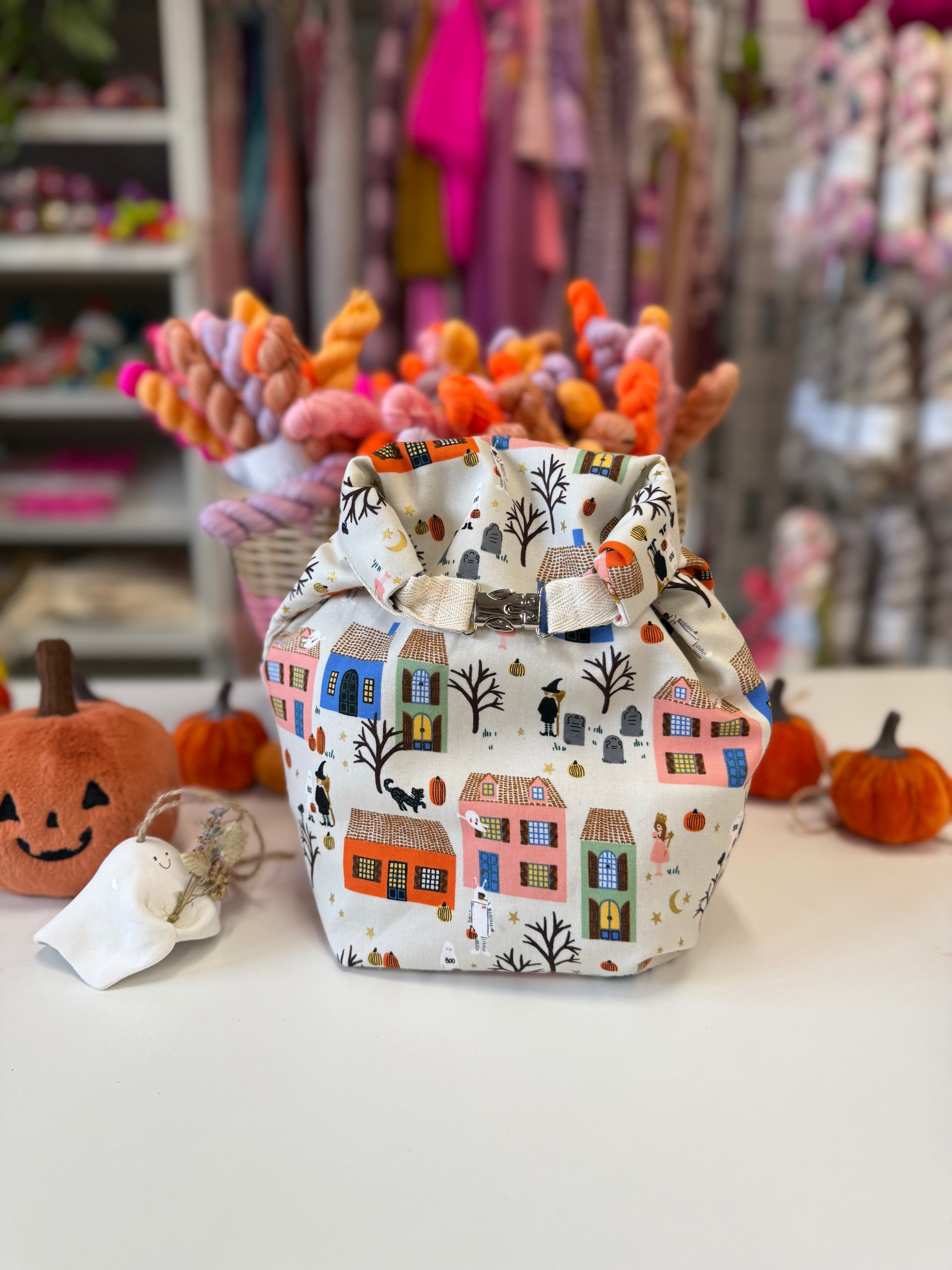 PREORDER - Project Bag Style 04 - Roll Top - Haunted Houses