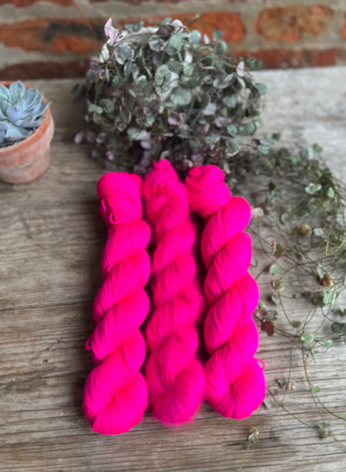 Dyed to order - Monarda - Fluorescent Pink