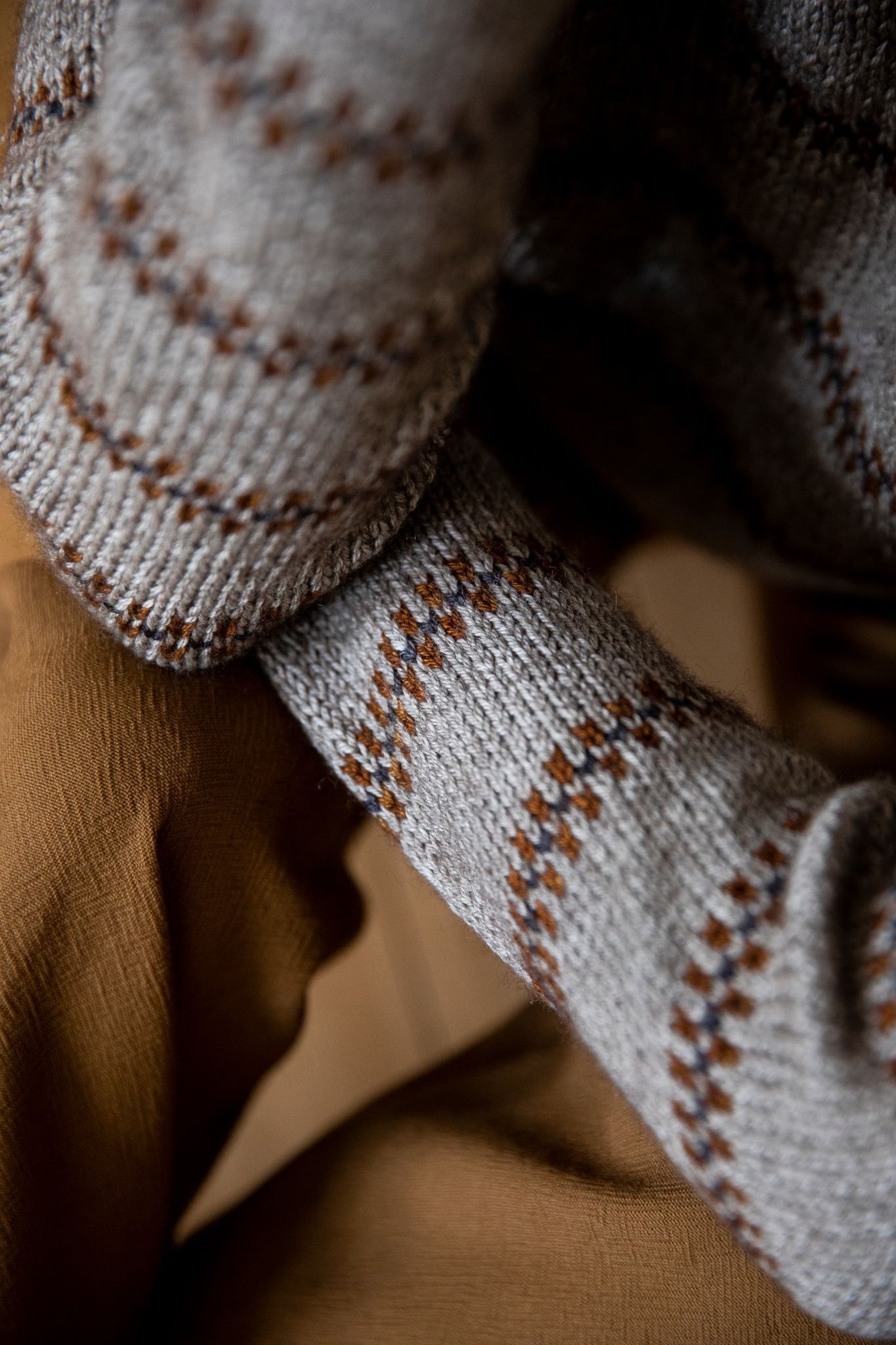 Laine Publishing - Textured Knits by Paula Pereira