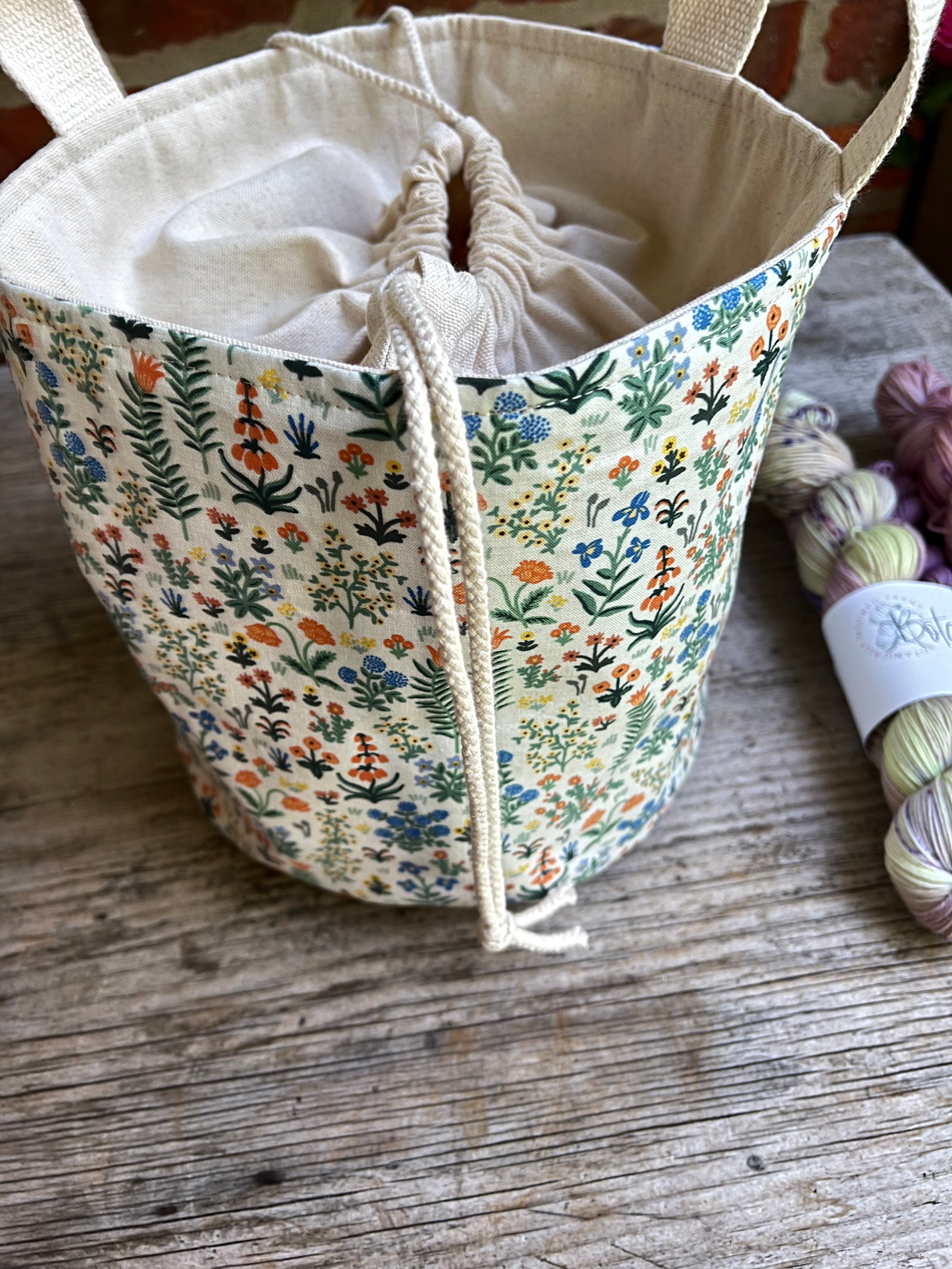 Project Bag Style 03 - Bucket - Fabric Design 09