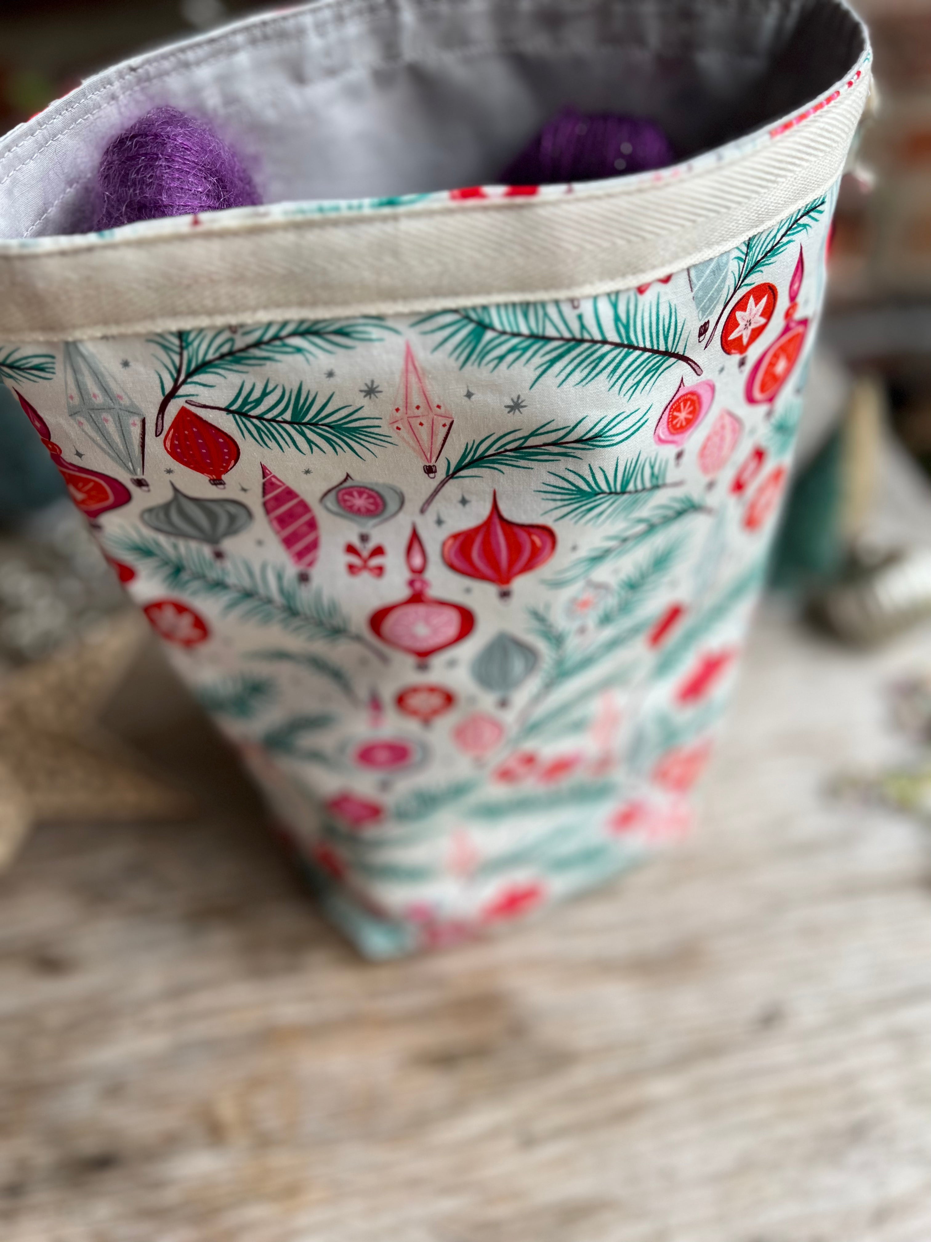 Project Bag Style 04 - Roll Top - Christmas Baubles