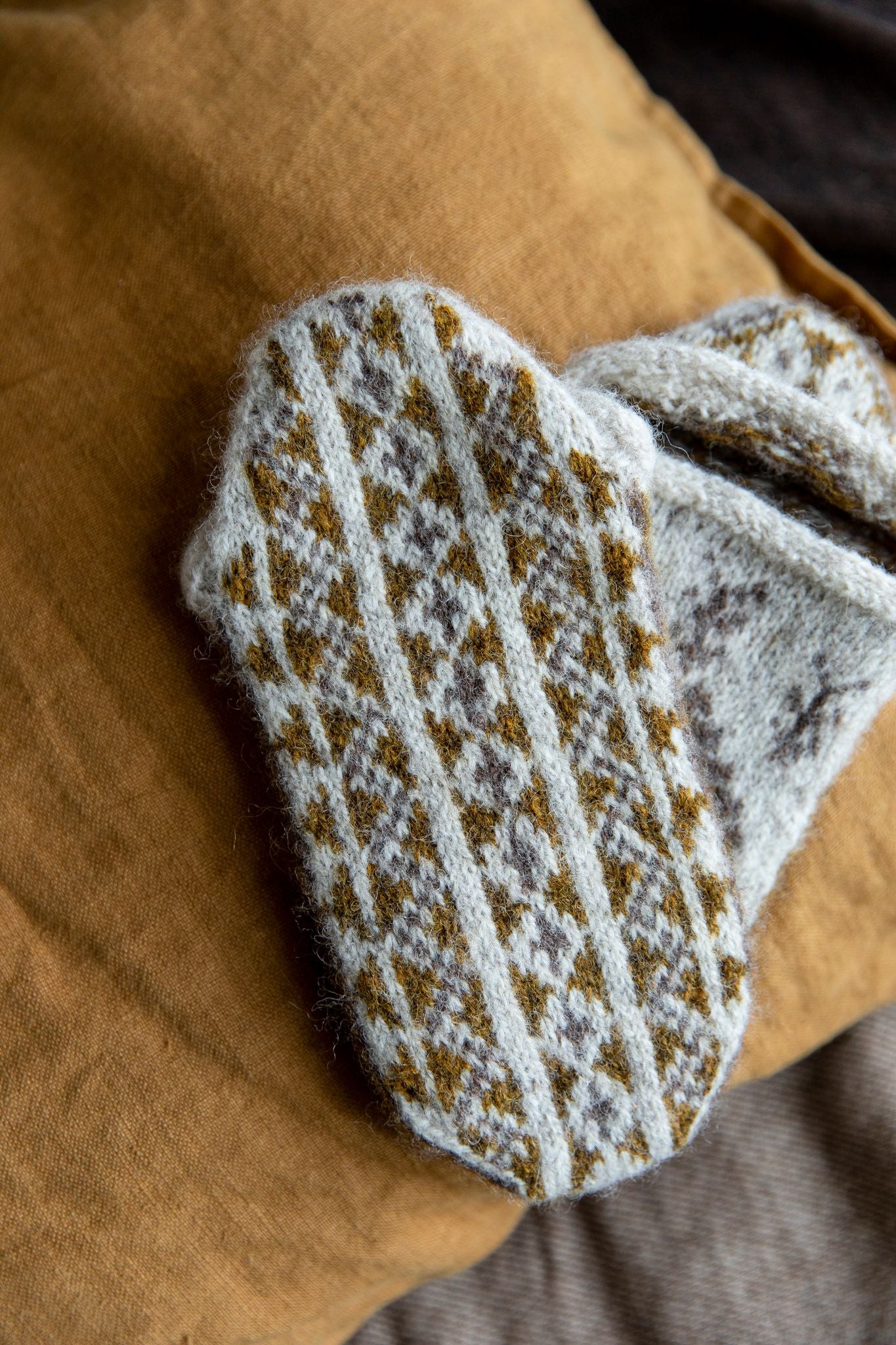 Laine Publishing - 52 Weeks of Socks, Vol. II