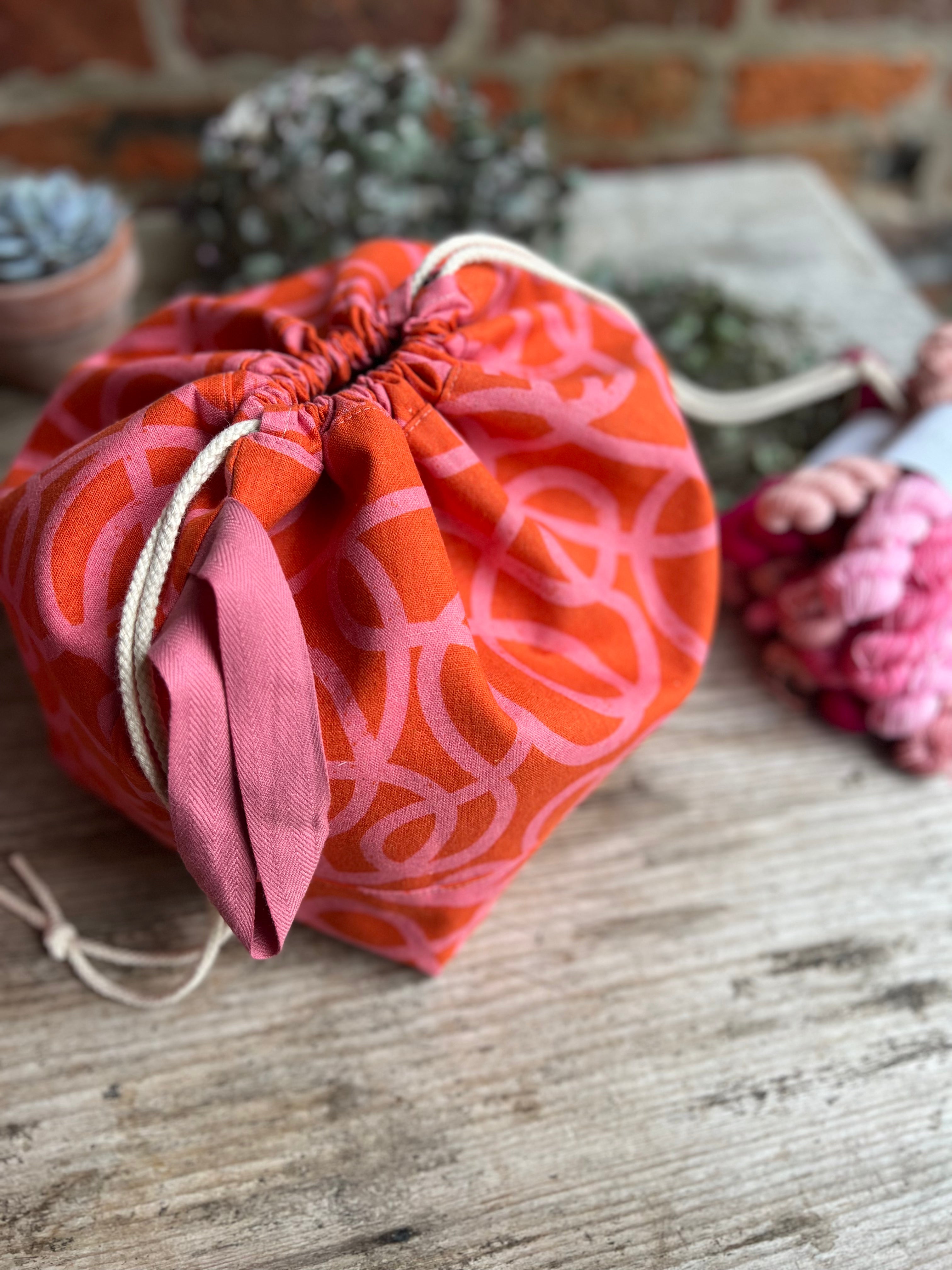 Made to order - Project Bag Style 01 - Pink Swirls