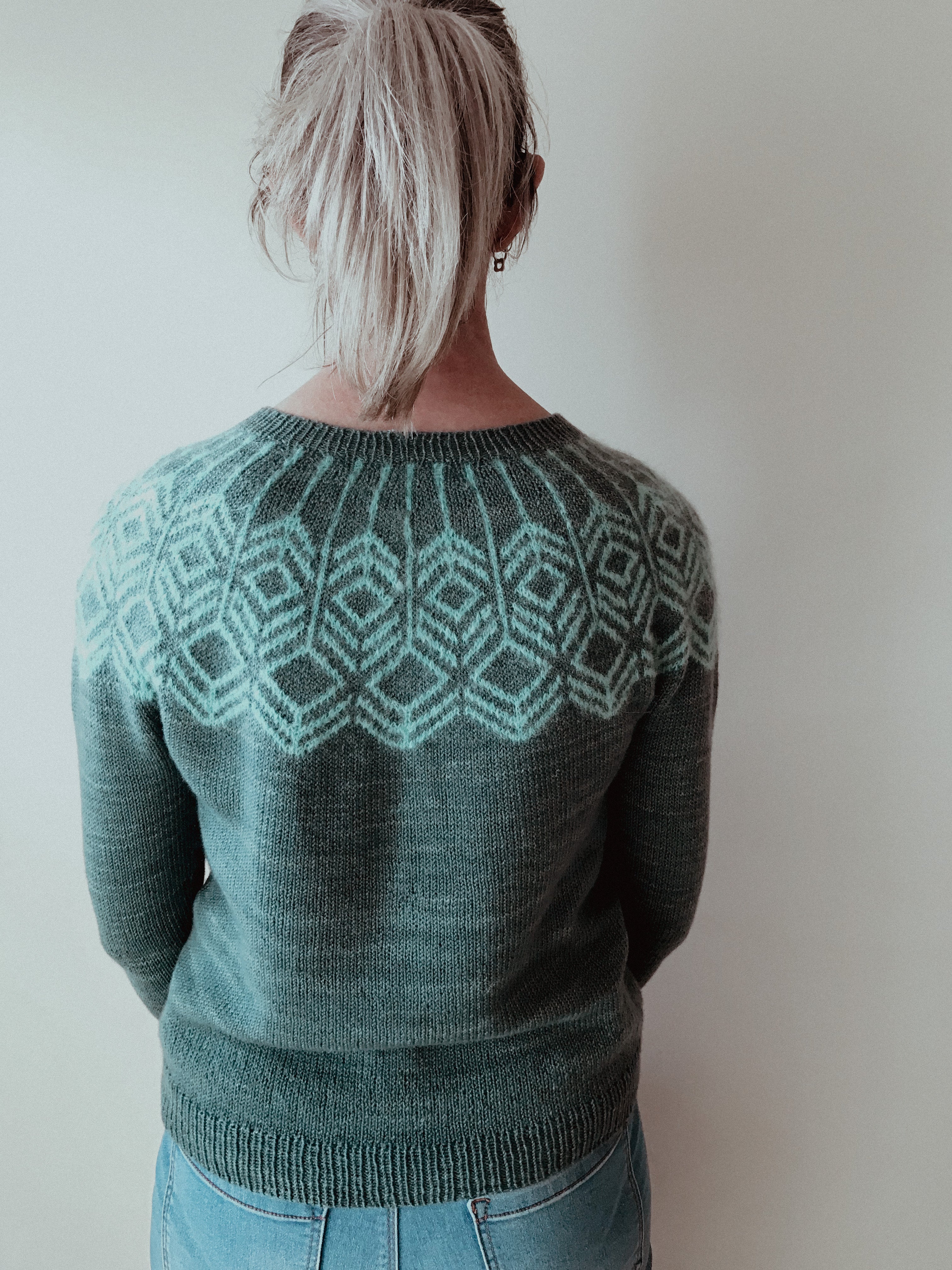 Ardsitka Sweater by Anne-Michelle Phelan Kits