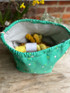 Botanical yarn - Project bag style 01 - Green stars and sparkle