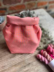 Project Bag Style 04 - Roll Top - Pink Stitch