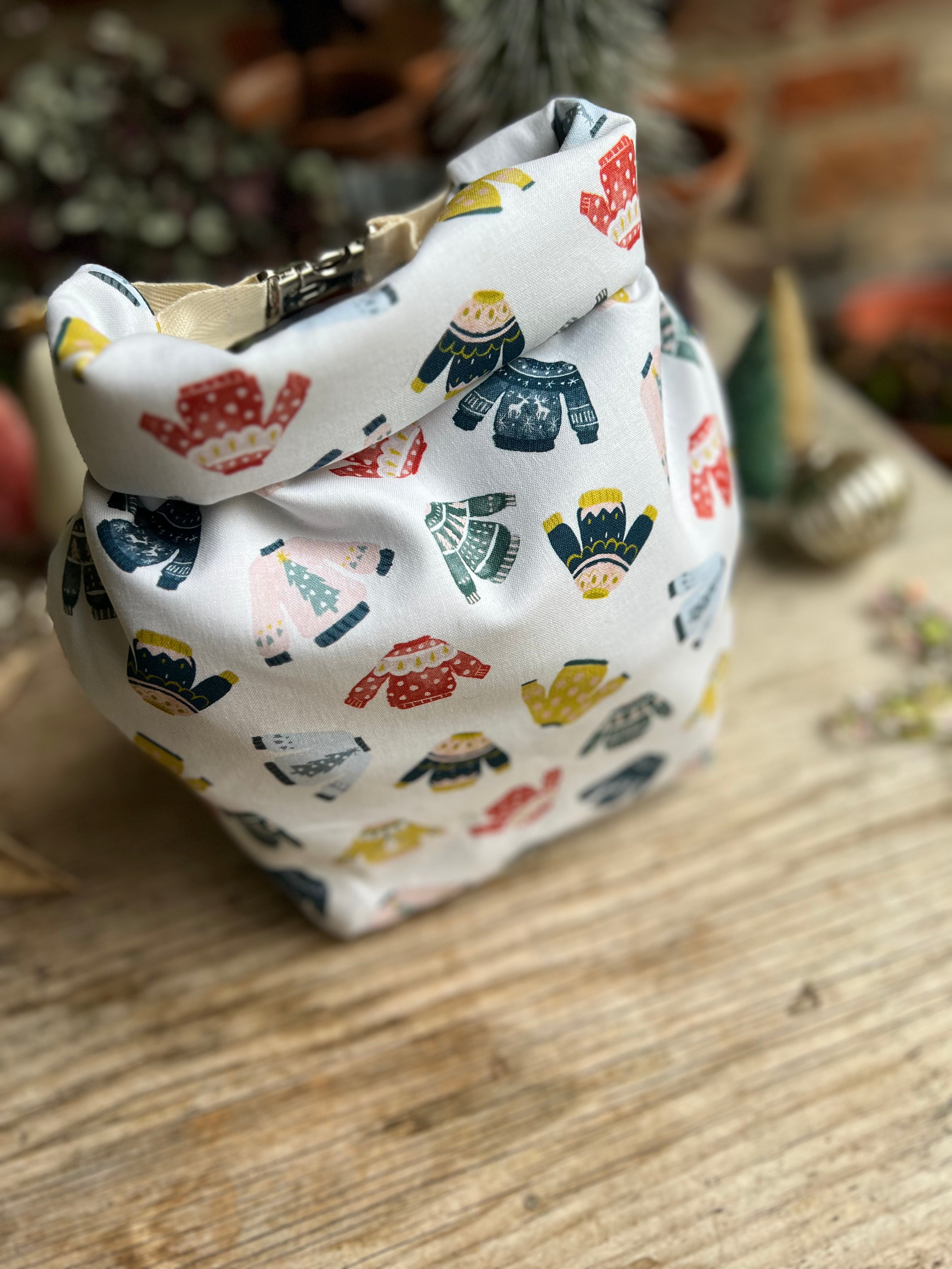 Project Bag Style 04 - Roll Top - Christmas Jumpers