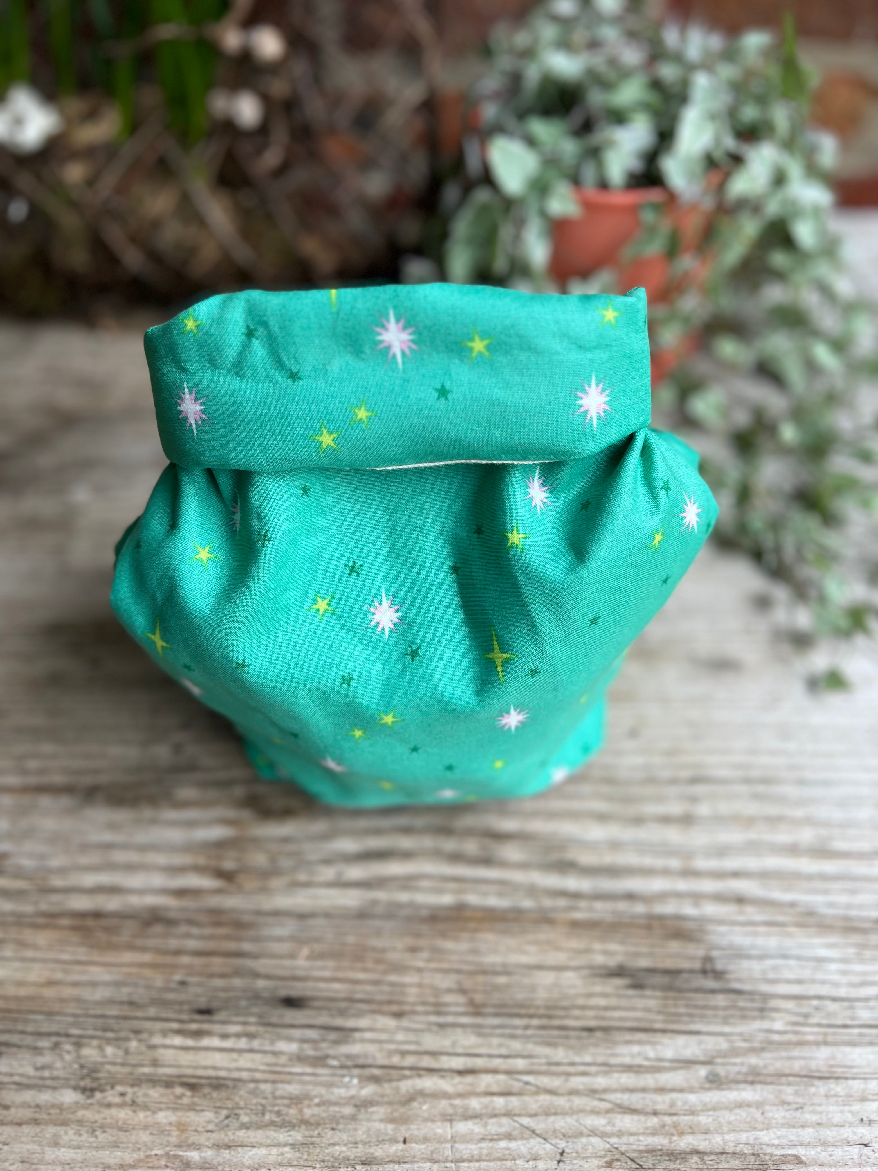 Project Bag Style 04 - Roll Top - Green stars and sparkle